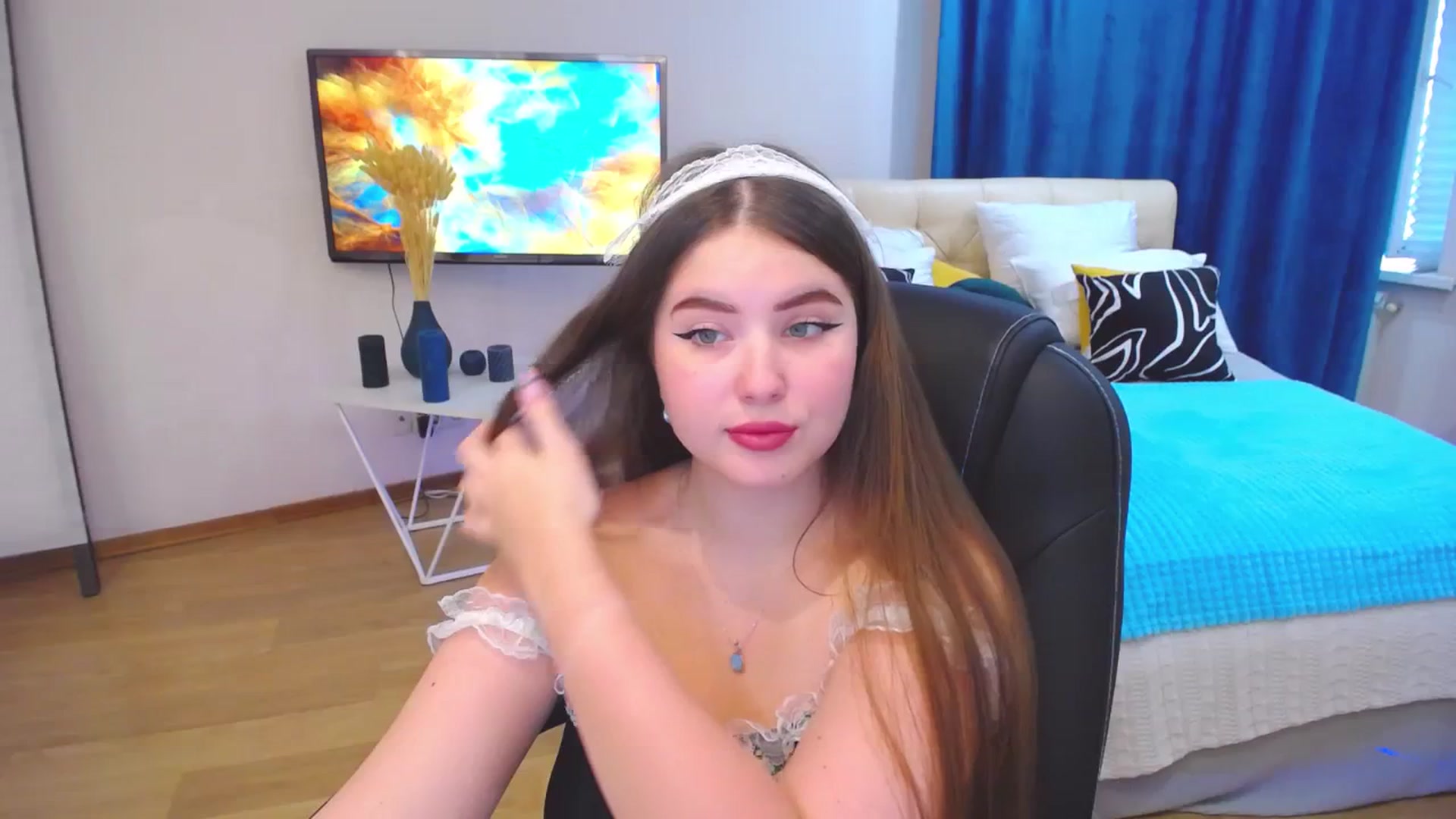 Gallery image thumbnail from AdmireMyEyes's myfreecams stream on, 09/08/2023, 09:20 image 20 of 20