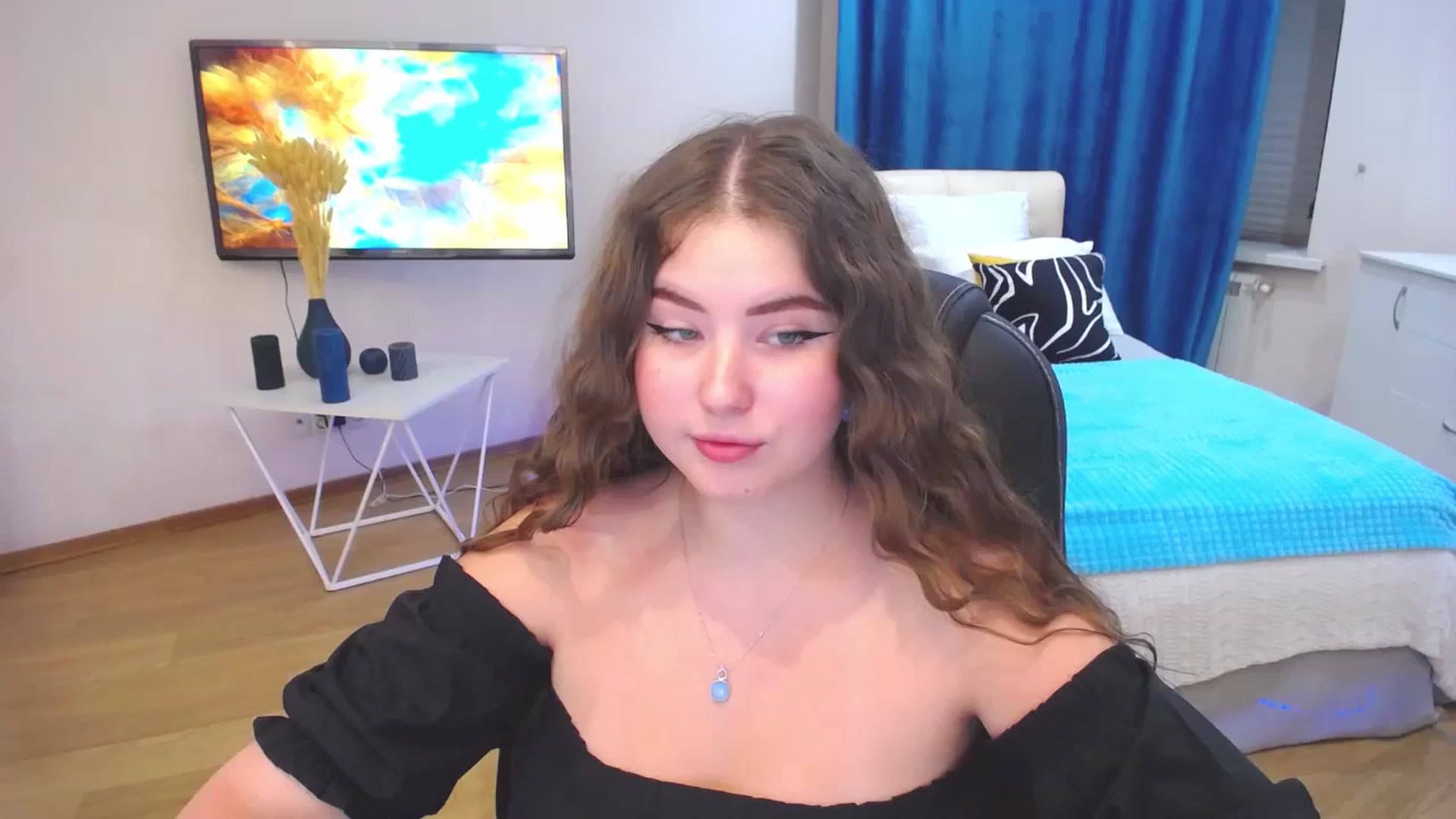 Gallery image thumbnail from AdmireMyEyes's myfreecams stream on, 09/10/2023, 17:37 image 1 of 20