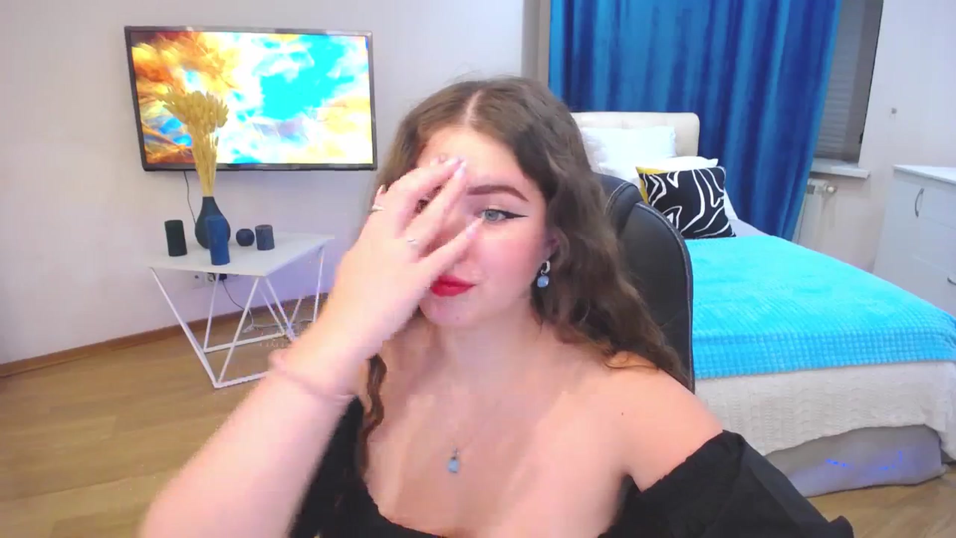 Gallery image thumbnail from AdmireMyEyes's myfreecams stream on, 09/10/2023, 17:37 image 13 of 20