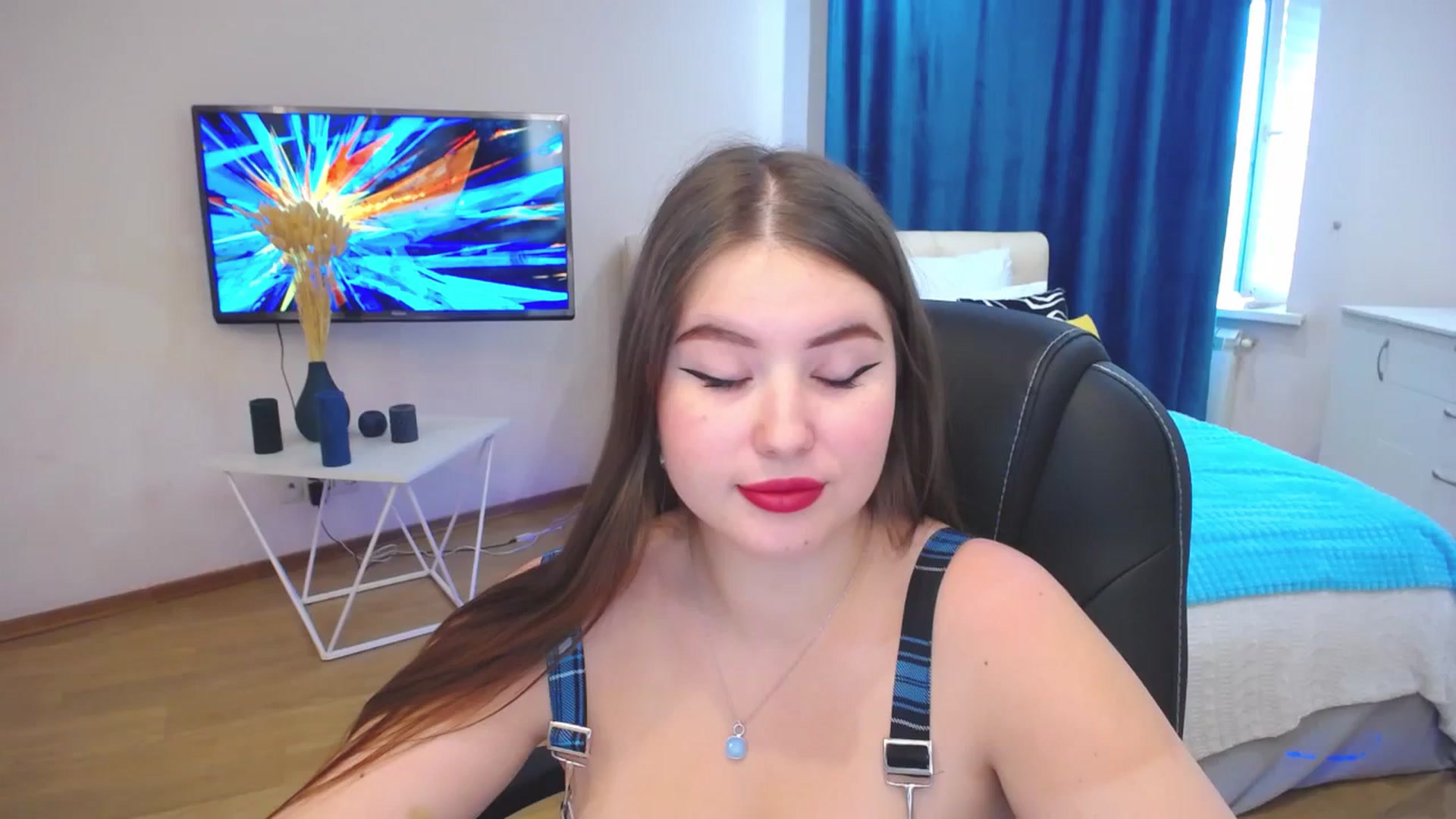 Gallery image thumbnail from AdmireMyEyes's myfreecams stream on, 09/12/2023, 12:46 image 1 of 20