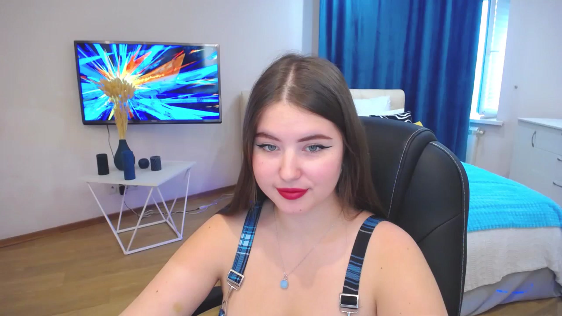 Gallery image thumbnail from AdmireMyEyes's myfreecams stream on, 09/12/2023, 12:46 image 4 of 20