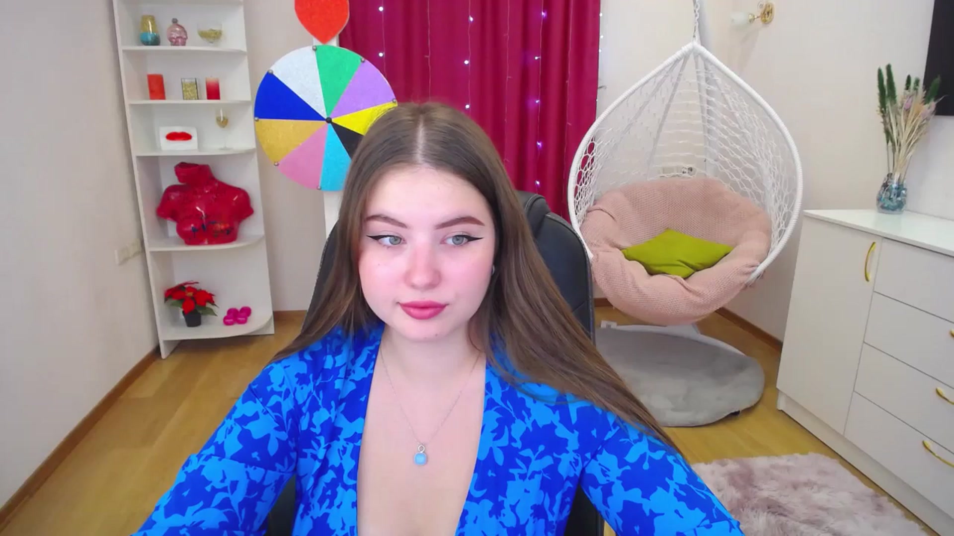Gallery image thumbnail from AdmireMyEyes's myfreecams stream on, 09/14/2023, 07:14 image 15 of 20