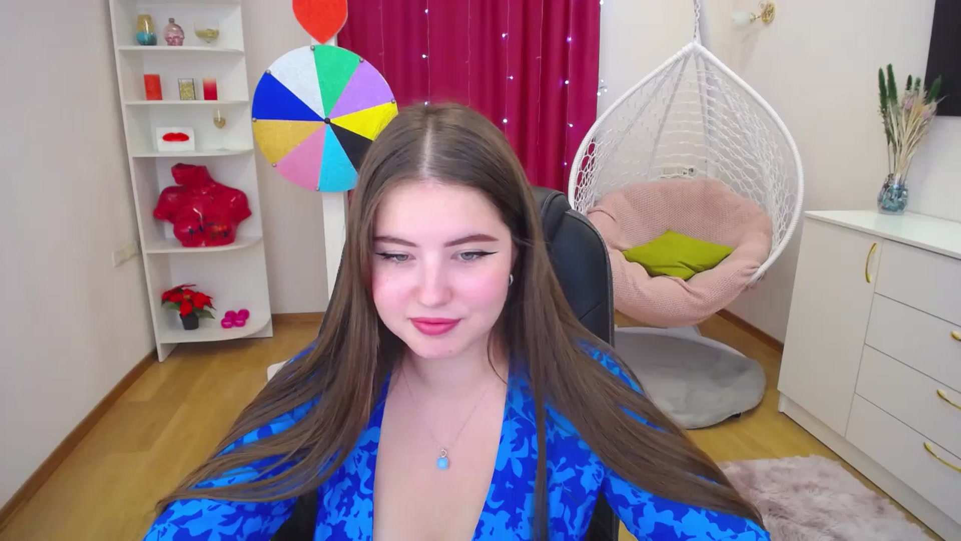 Gallery image thumbnail from AdmireMyEyes's myfreecams stream on, 09/14/2023, 07:14 image 3 of 20