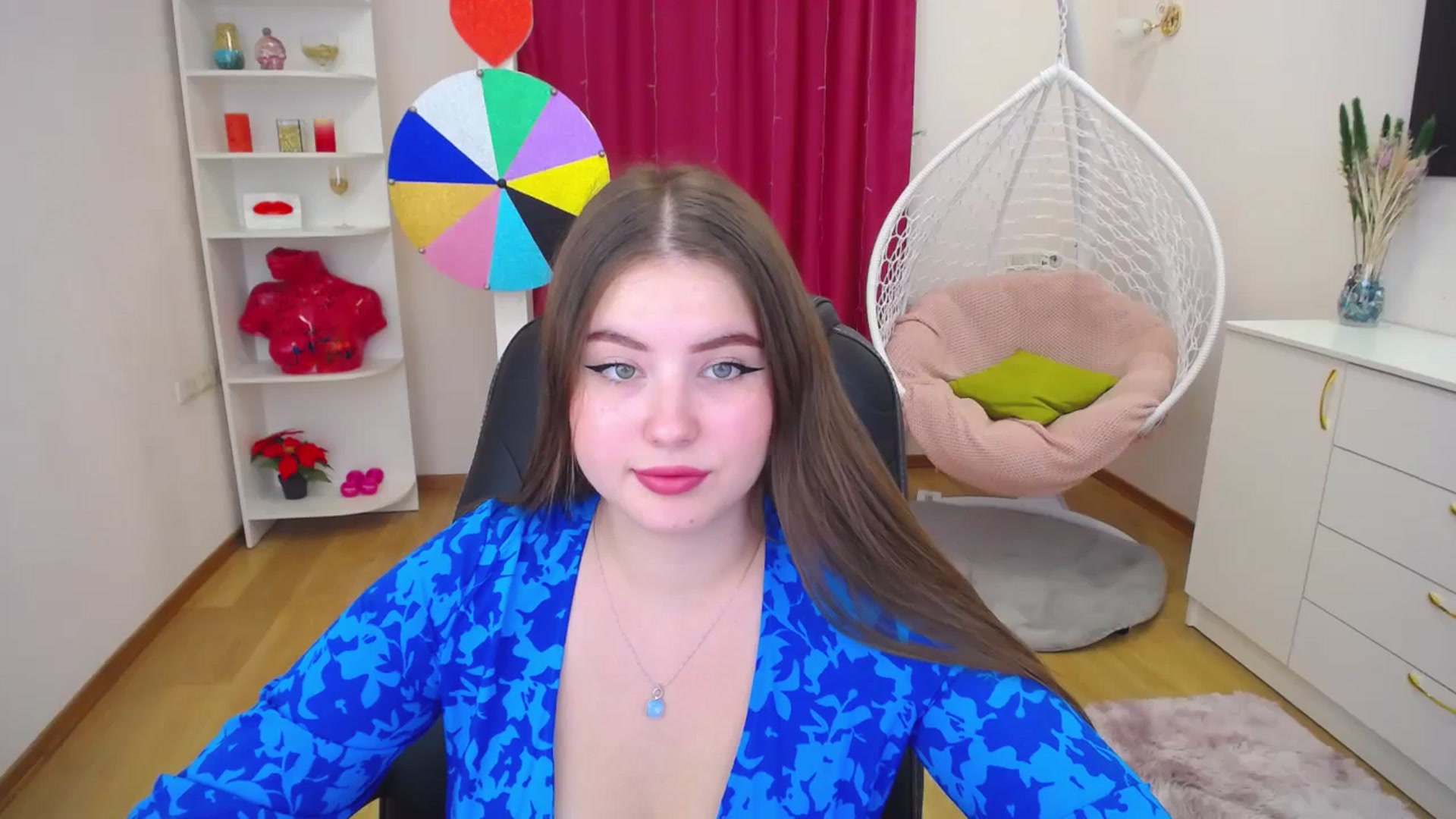Gallery image thumbnail from AdmireMyEyes's myfreecams stream on, 09/14/2023, 07:14 image 9 of 20