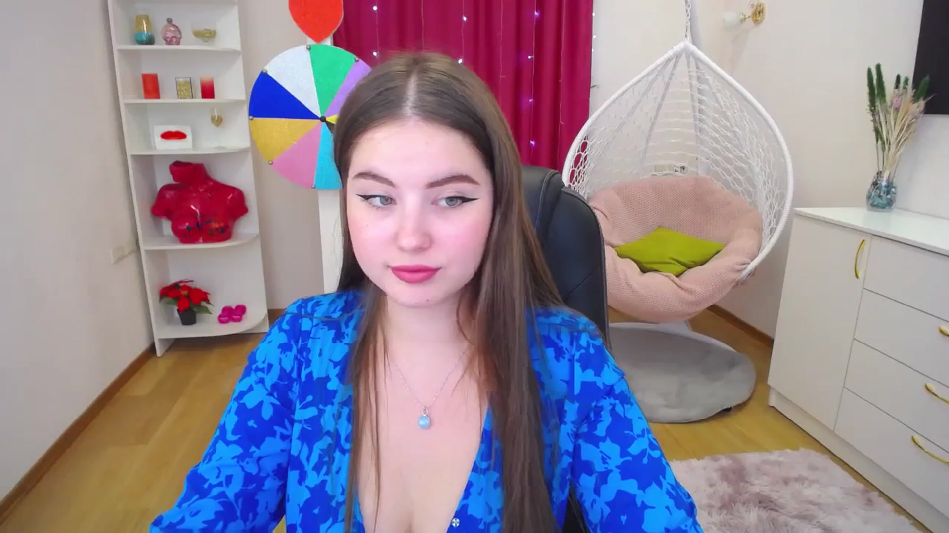 Gallery image thumbnail from AdmireMyEyes's myfreecams stream on, 09/14/2023, 07:14 image 6 of 20