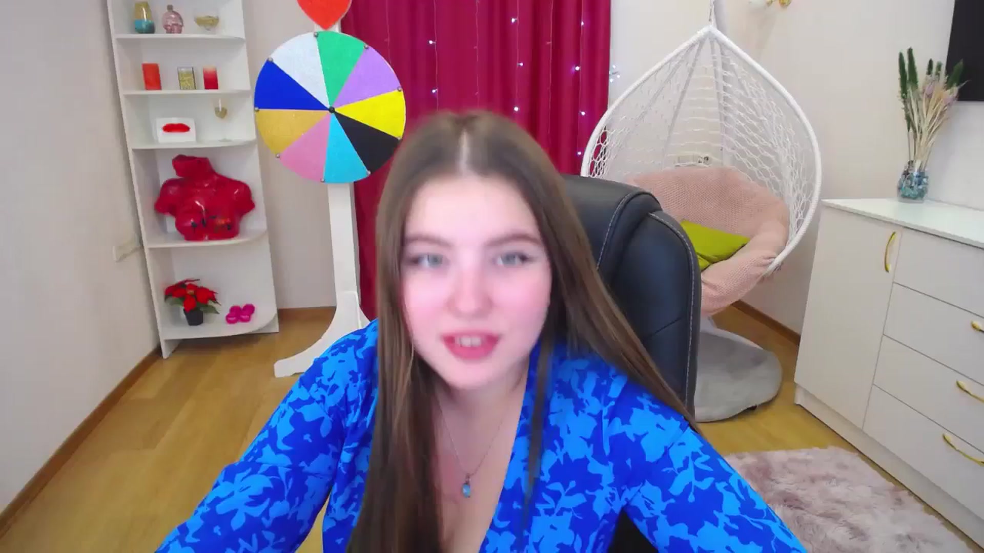 Gallery image thumbnail from AdmireMyEyes's myfreecams stream on, 09/14/2023, 09:01 image 10 of 20