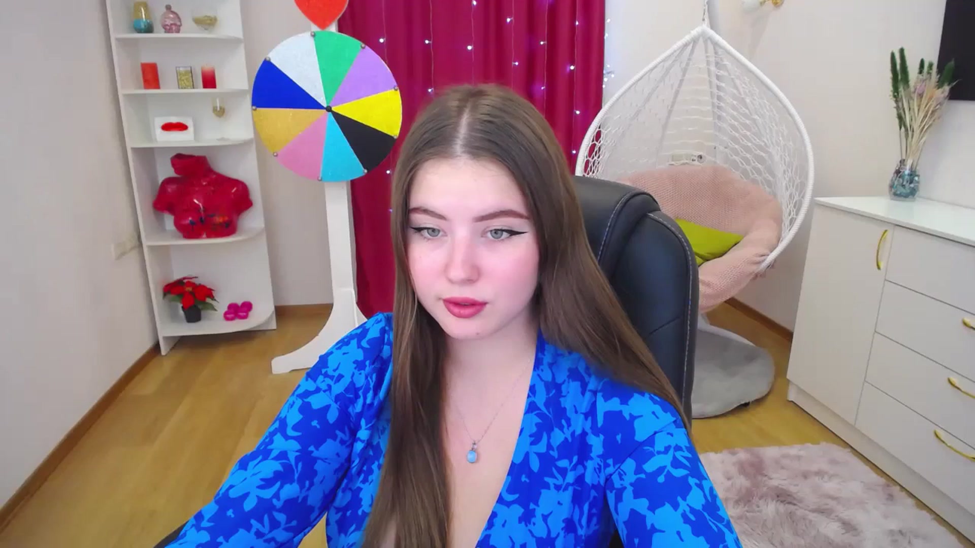 Gallery image thumbnail from AdmireMyEyes's myfreecams stream on, 09/14/2023, 09:01 image 14 of 20