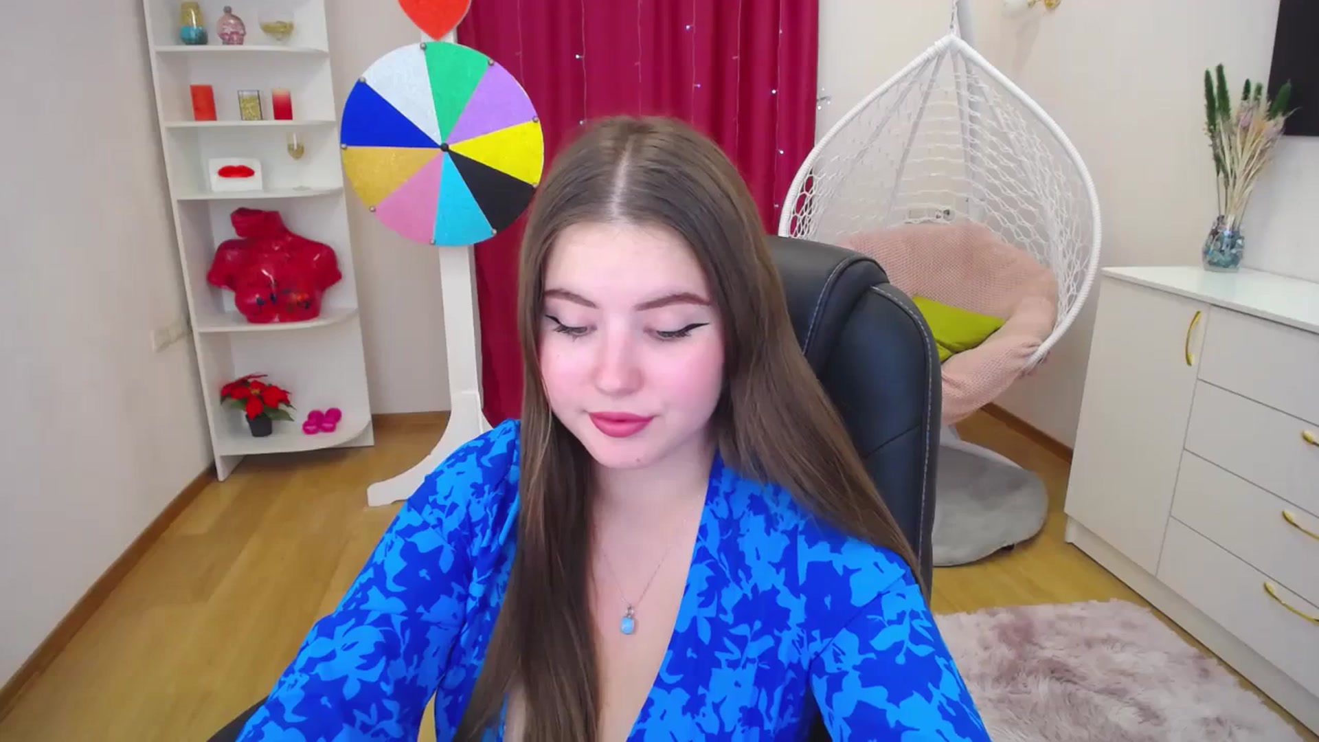 Gallery image thumbnail from AdmireMyEyes's myfreecams stream on, 09/14/2023, 09:01 image 13 of 20