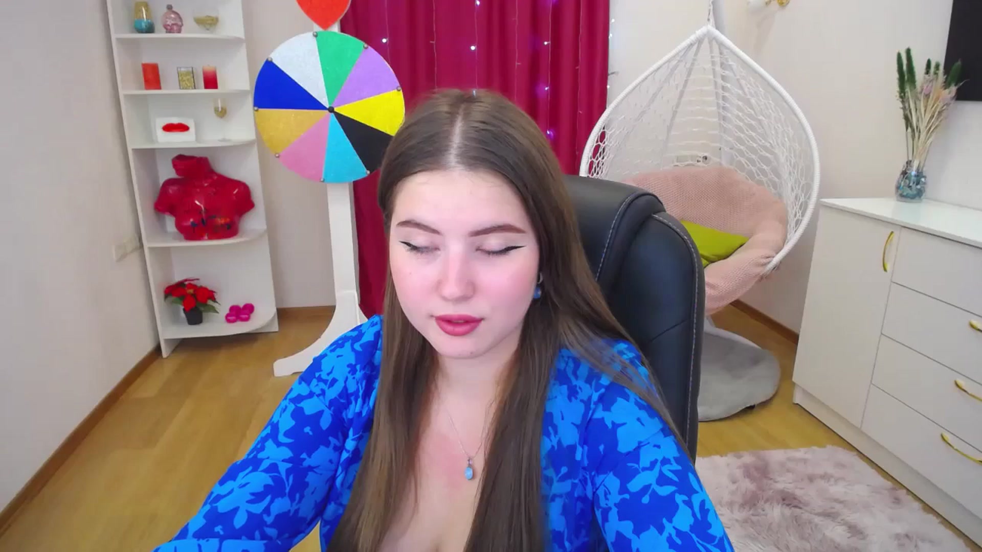 Gallery image thumbnail from AdmireMyEyes's myfreecams stream on, 09/14/2023, 09:01 image 6 of 20