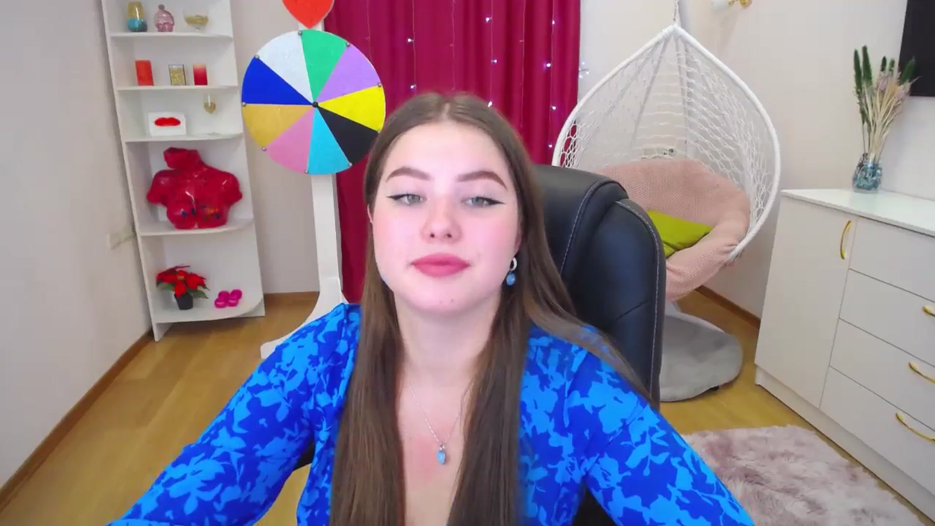 Gallery image thumbnail from AdmireMyEyes's myfreecams stream on, 09/14/2023, 09:01 image 4 of 20