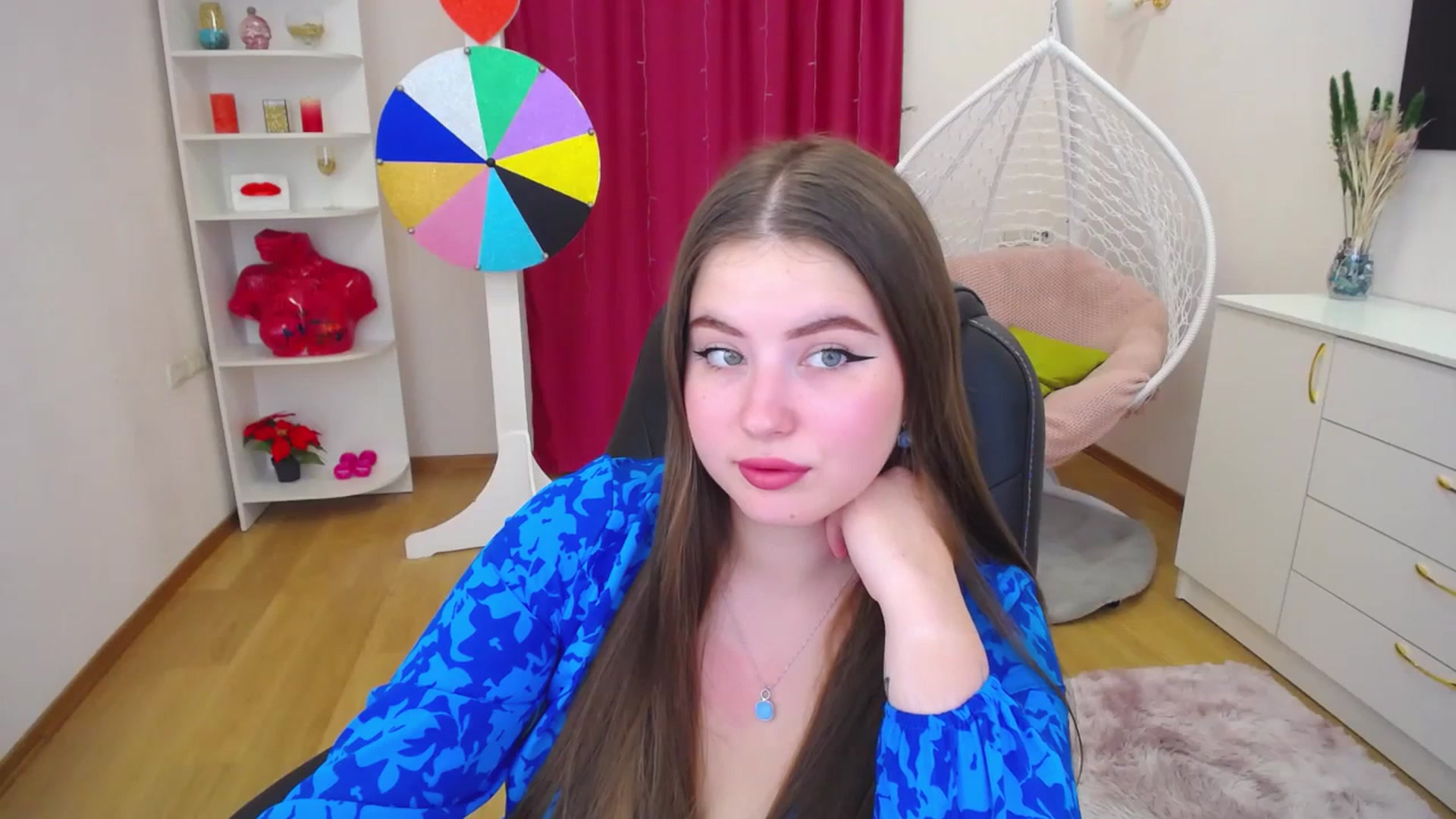 Gallery image thumbnail from AdmireMyEyes's myfreecams stream on, 09/14/2023, 09:01 image 7 of 20