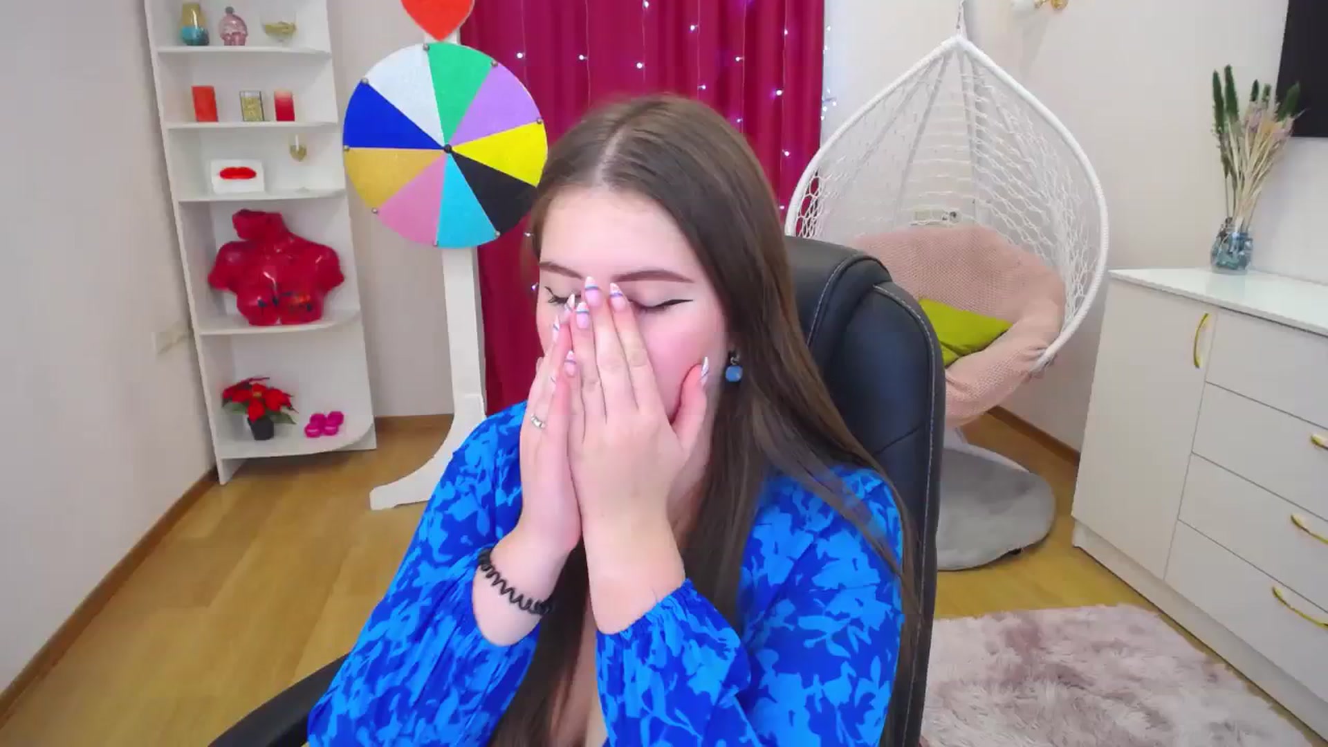 Gallery image thumbnail from AdmireMyEyes's myfreecams stream on, 09/14/2023, 09:01 image 3 of 20