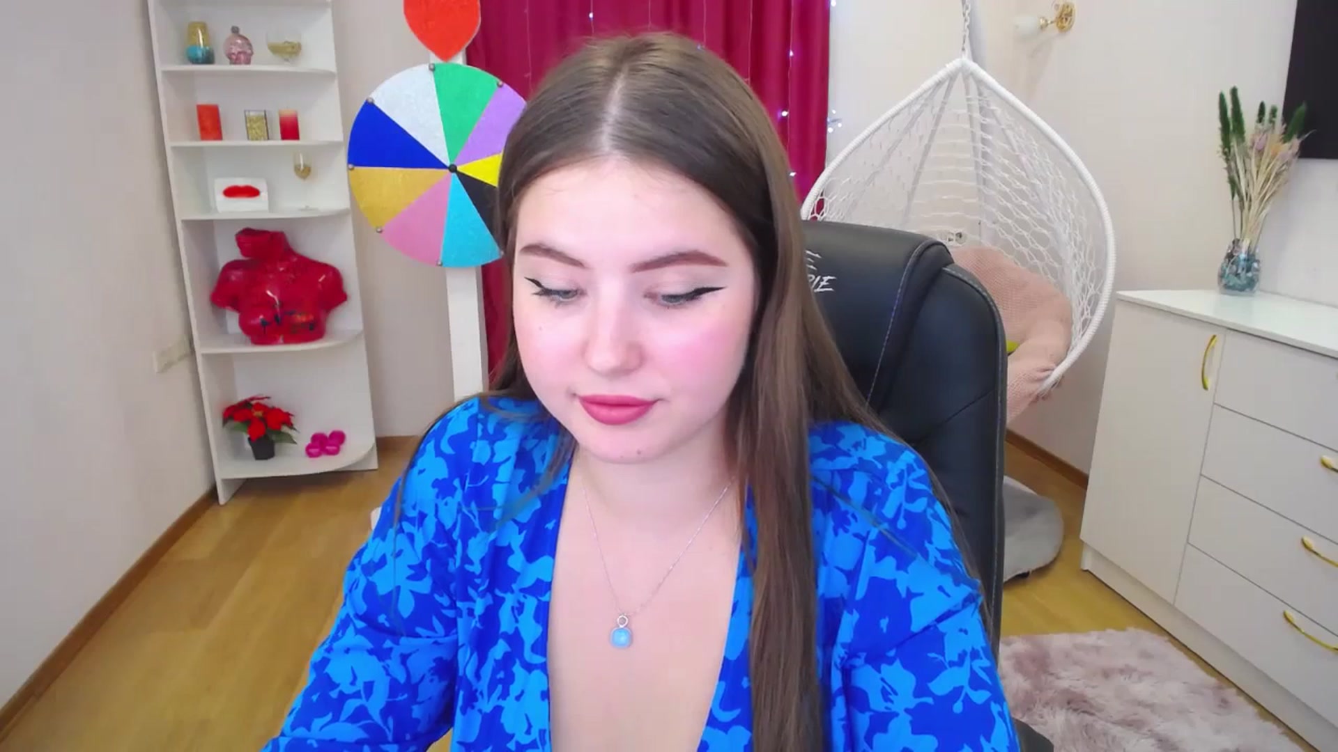 Gallery image thumbnail from AdmireMyEyes's myfreecams stream on, 09/14/2023, 09:48 image 18 of 20
