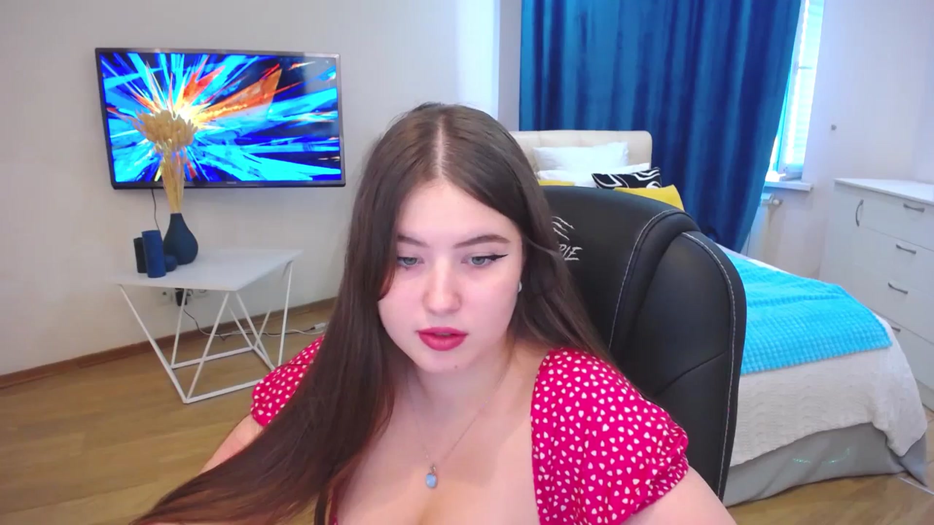 Gallery image thumbnail from AdmireMyEyes's myfreecams stream on, 09/17/2023, 07:00 image 5 of 20