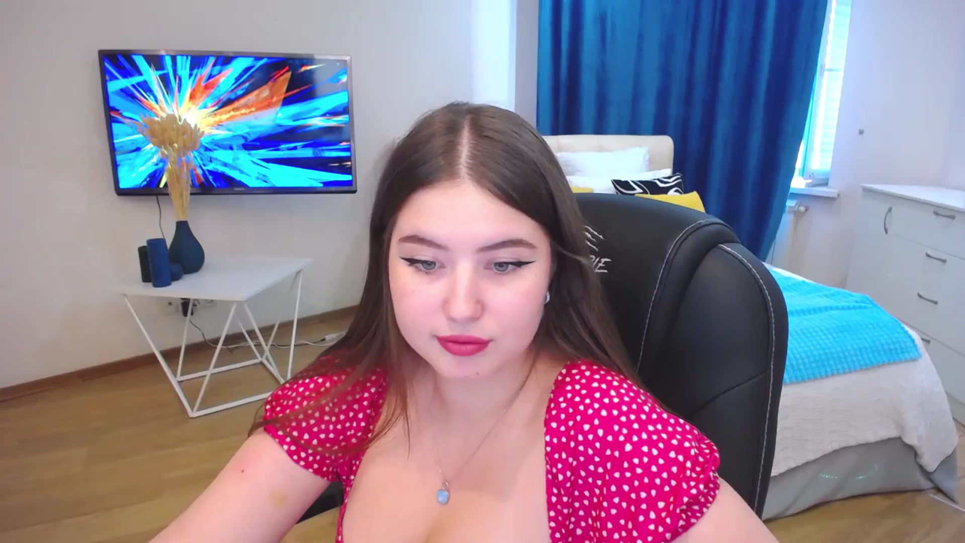 Gallery image thumbnail from AdmireMyEyes's myfreecams stream on, 09/17/2023, 07:00 image 2 of 20