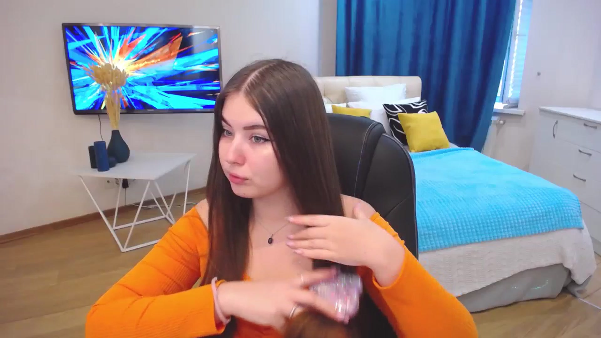 Gallery image thumbnail from AdmireMyEyes's myfreecams stream on, 09/18/2023, 03:35 image 14 of 20
