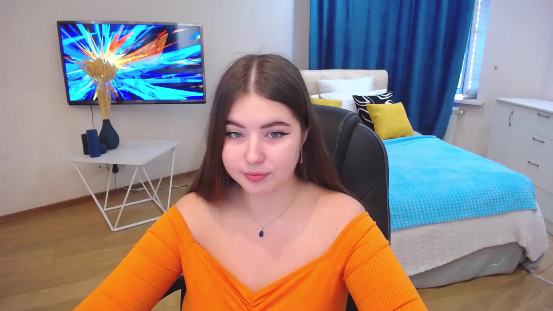 Gallery image thumbnail from AdmireMyEyes's myfreecams stream on, 09/18/2023, 03:35 image 10 of 20