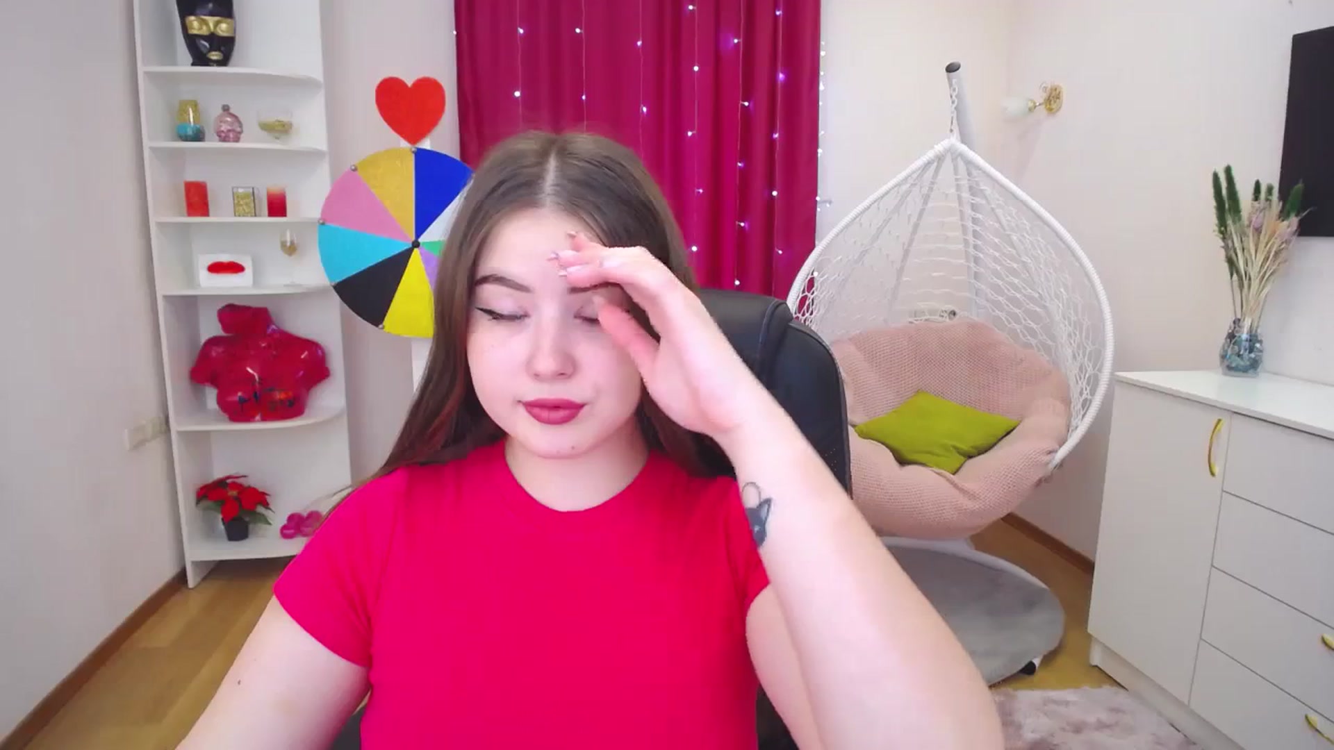 Gallery image thumbnail from AdmireMyEyes's myfreecams stream on, 09/19/2023, 06:30 image 11 of 20
