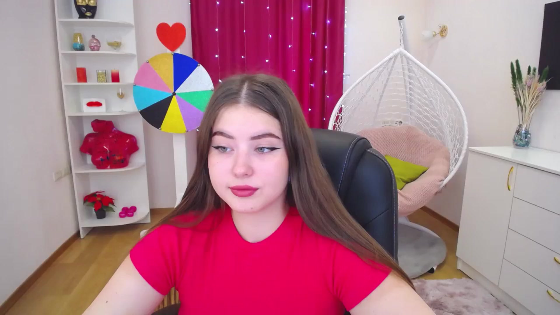 Gallery image thumbnail from AdmireMyEyes's myfreecams stream on, 09/19/2023, 06:30 image 15 of 20