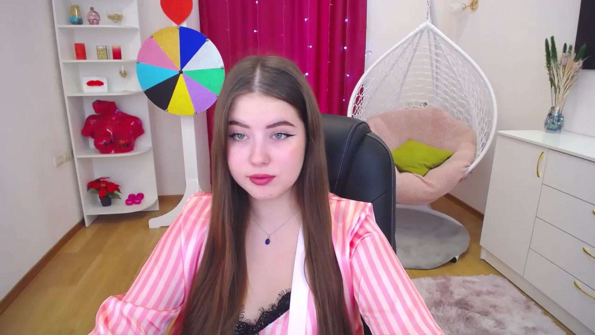 Gallery image thumbnail from AdmireMyEyes's myfreecams stream on, 09/19/2023, 06:30 image 5 of 20