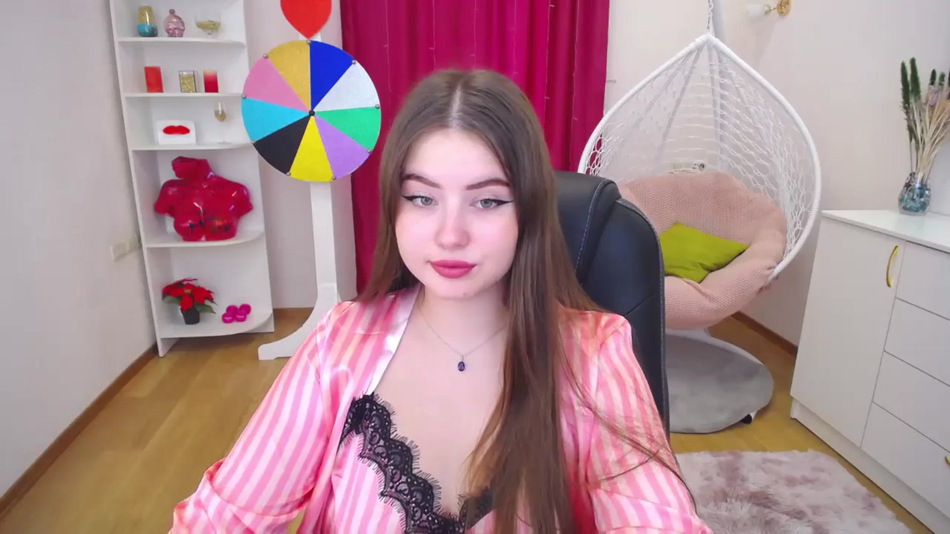 Gallery image thumbnail from AdmireMyEyes's myfreecams stream on, 09/19/2023, 07:46 image 18 of 20