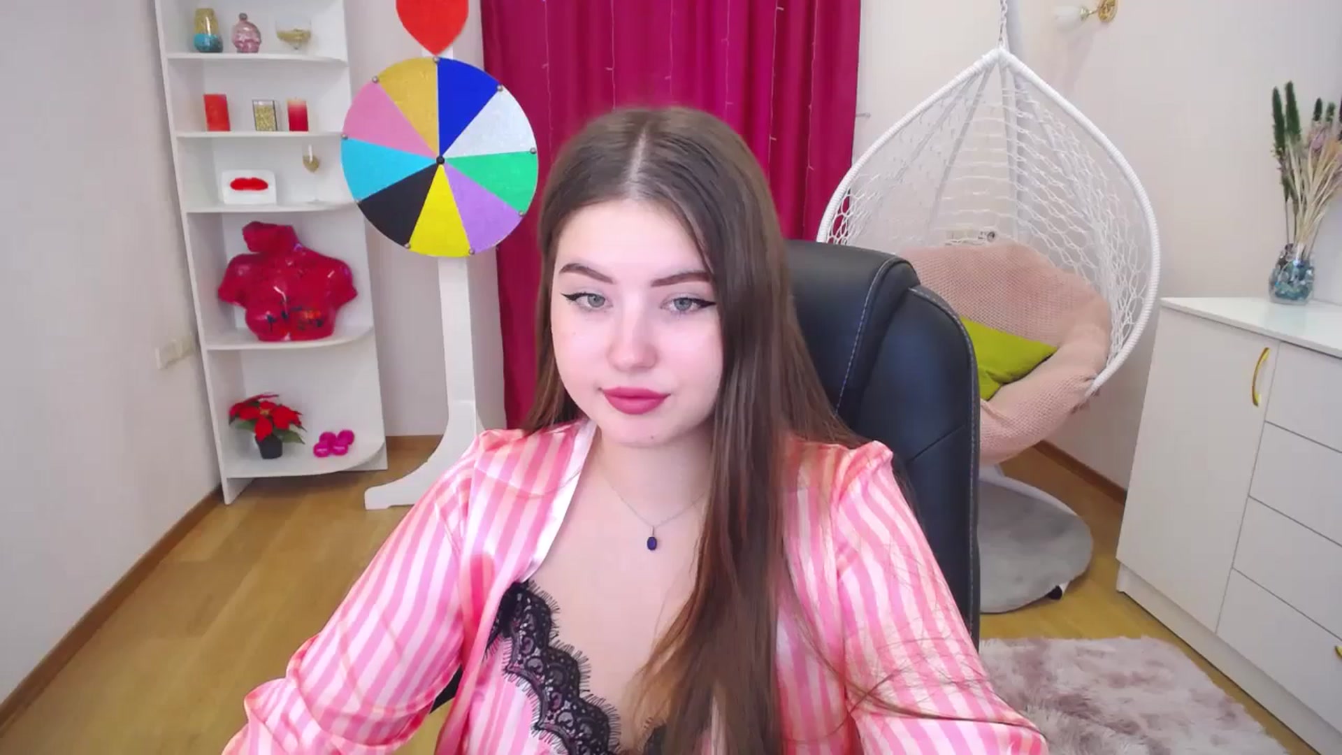 Gallery image thumbnail from AdmireMyEyes's myfreecams stream on, 09/19/2023, 07:46 image 19 of 20