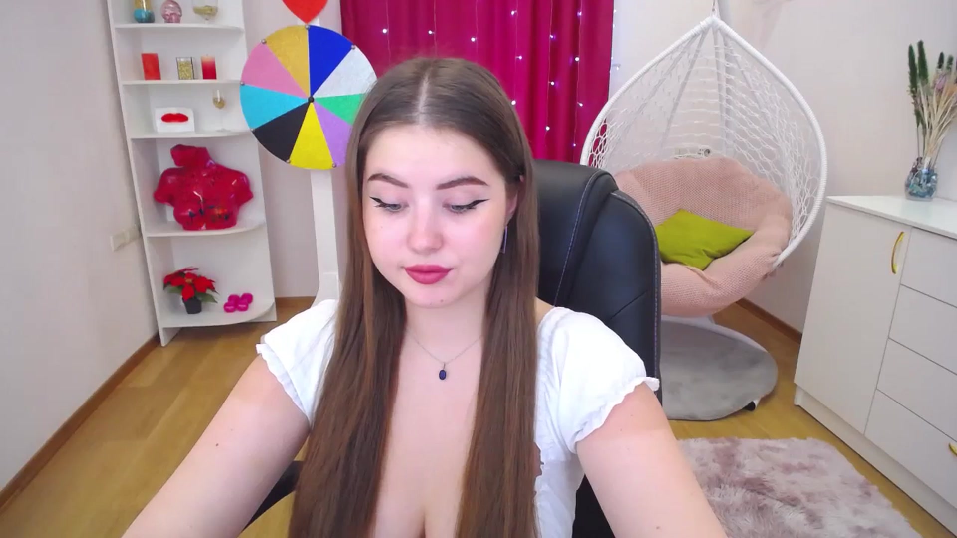 Gallery image thumbnail from AdmireMyEyes's myfreecams stream on, 09/19/2023, 09:24 image 13 of 20