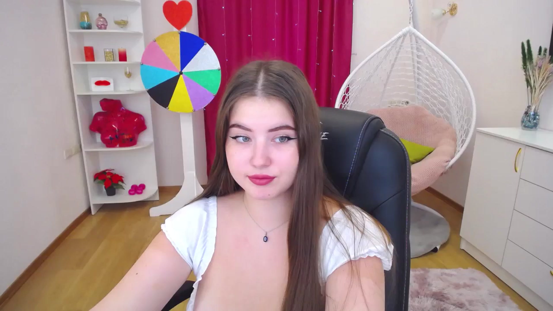 Gallery image thumbnail from AdmireMyEyes's myfreecams stream on, 09/19/2023, 09:47 image 14 of 20