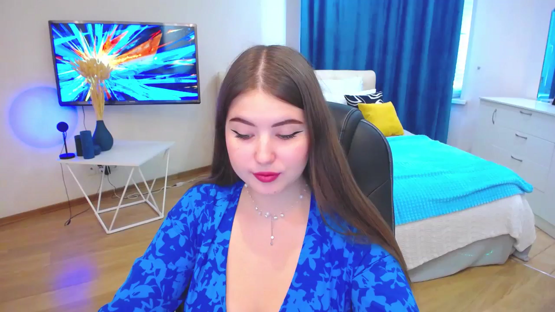 Gallery image thumbnail from AdmireMyEyes's myfreecams stream on, 09/24/2023, 07:48 image 2 of 20