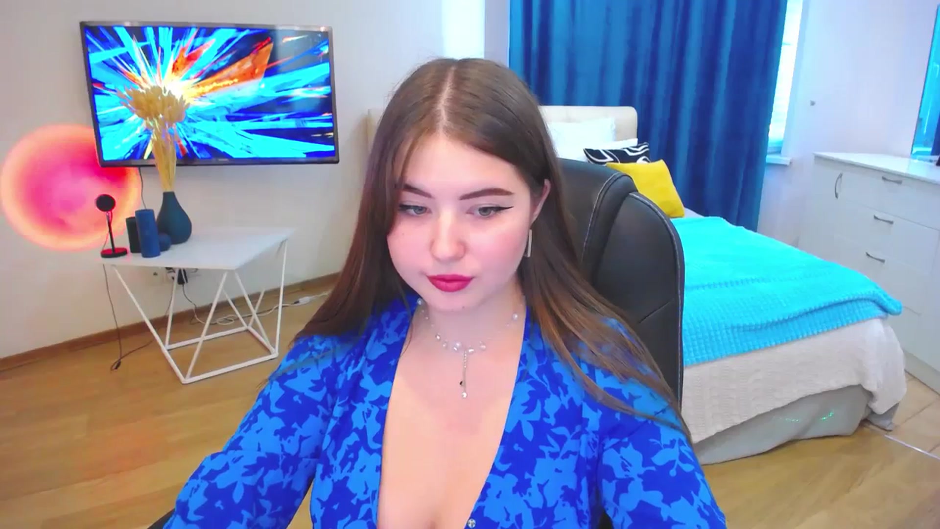 Gallery image thumbnail from AdmireMyEyes's myfreecams stream on, 09/24/2023, 07:48 image 13 of 20