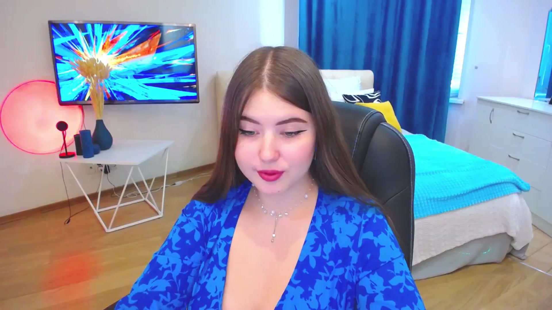 Gallery image thumbnail from AdmireMyEyes's myfreecams stream on, 09/24/2023, 07:48 image 4 of 20