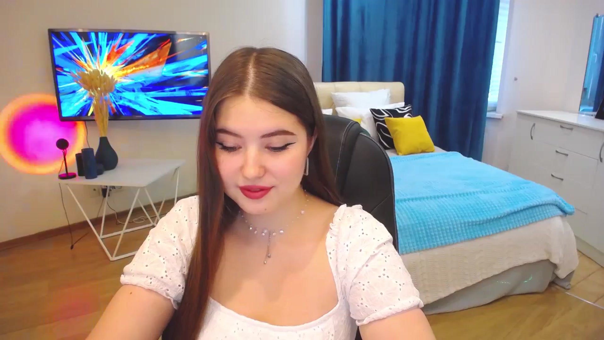 Gallery image thumbnail from AdmireMyEyes's myfreecams stream on, 09/25/2023, 05:06 image 4 of 20