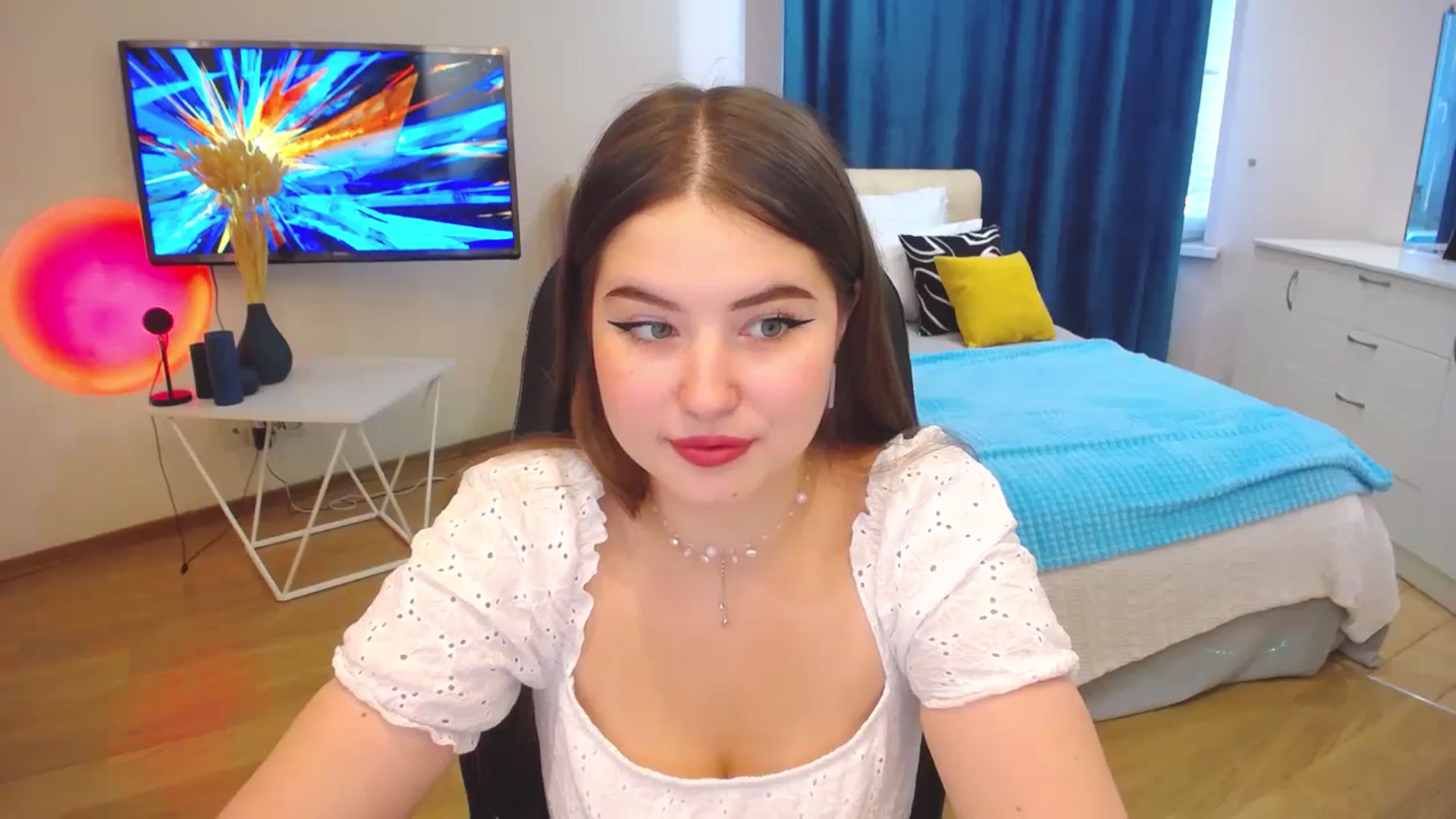 Gallery image thumbnail from AdmireMyEyes's myfreecams stream on, 09/25/2023, 07:09 image 12 of 20