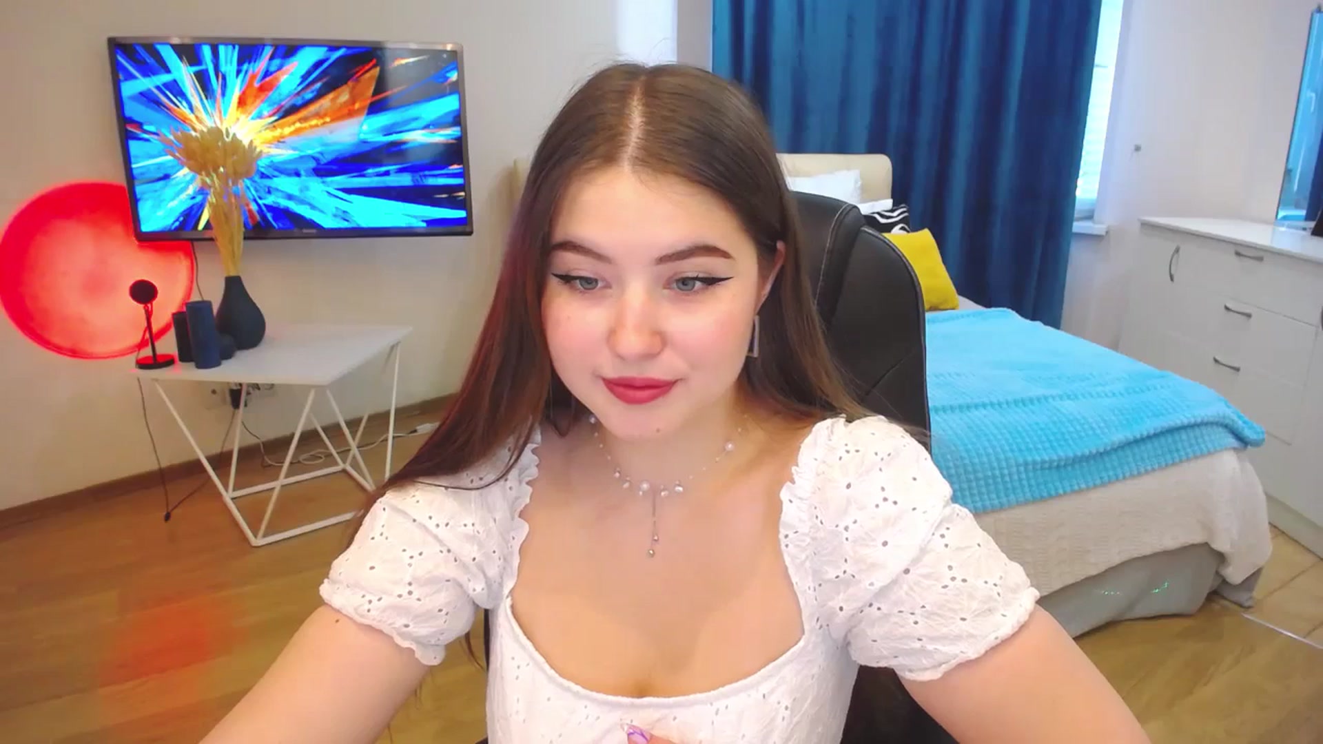 Gallery image thumbnail from AdmireMyEyes's myfreecams stream on, 09/25/2023, 07:09 image 19 of 20