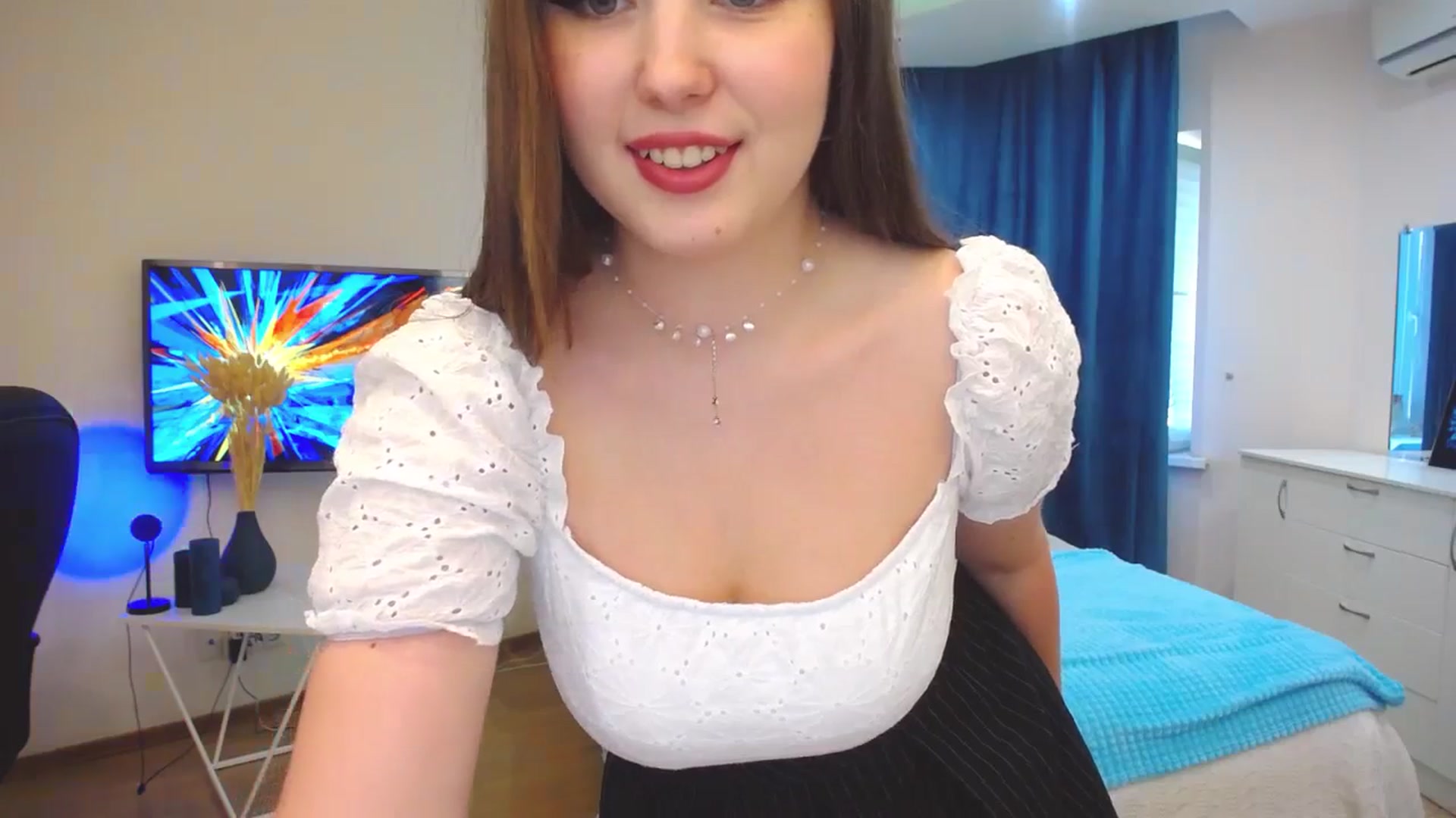 Gallery image thumbnail from AdmireMyEyes's myfreecams stream on, 09/25/2023, 09:55 image 10 of 20