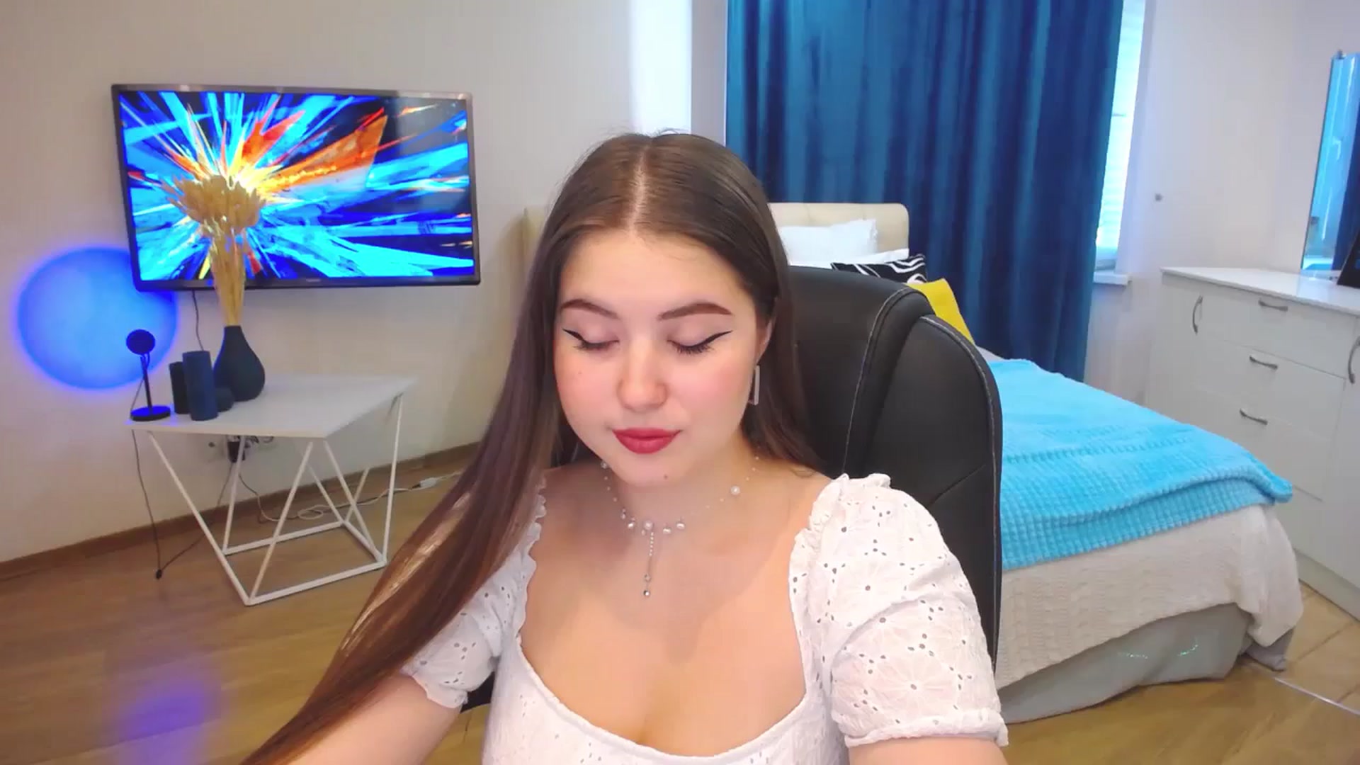Gallery image thumbnail from AdmireMyEyes's myfreecams stream on, 09/25/2023, 09:55 image 4 of 20