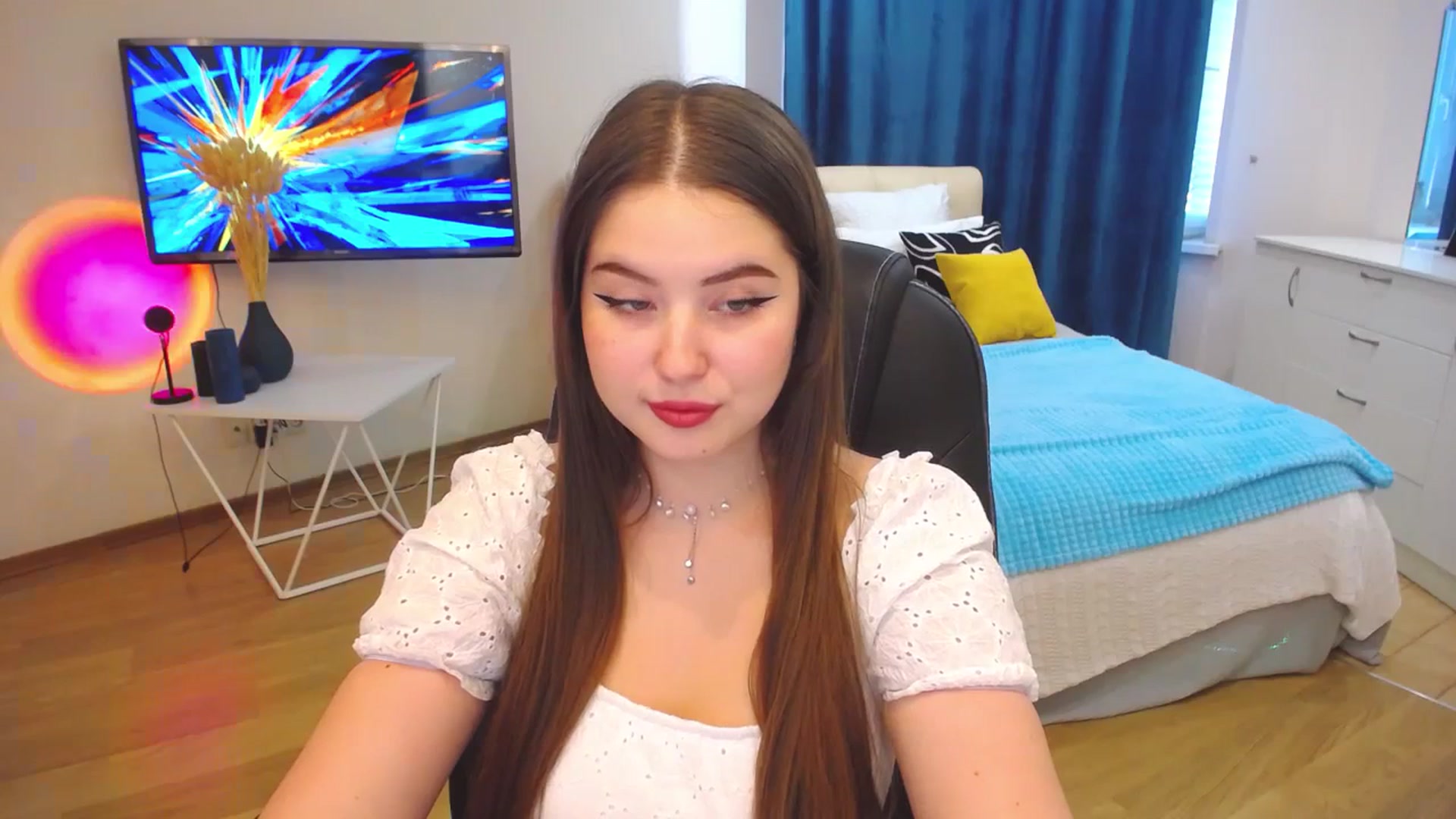 Gallery image thumbnail from AdmireMyEyes's myfreecams stream on, 09/25/2023, 09:55 image 18 of 20