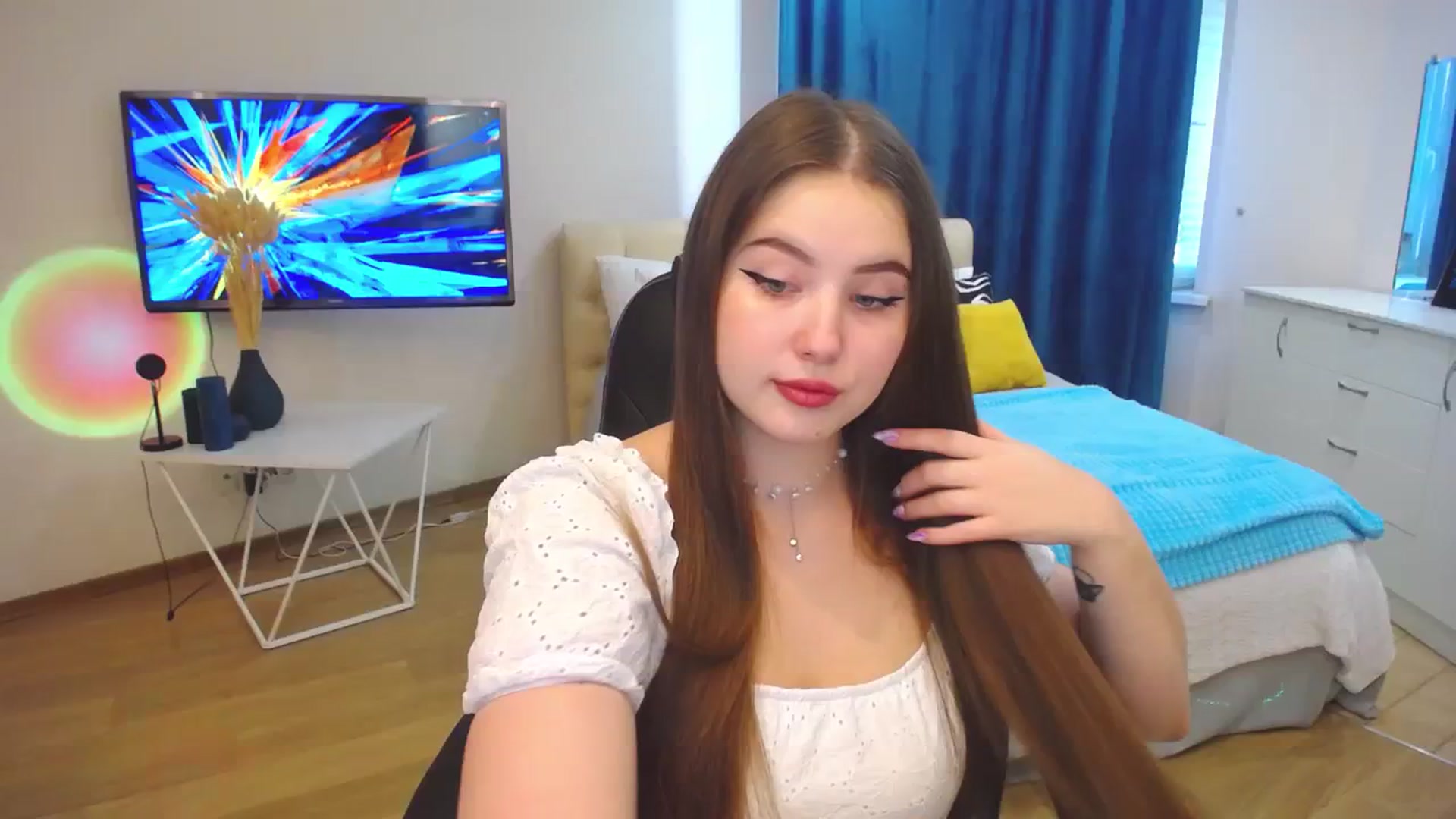 Gallery image thumbnail from AdmireMyEyes's myfreecams stream on, 09/25/2023, 09:55 image 1 of 20