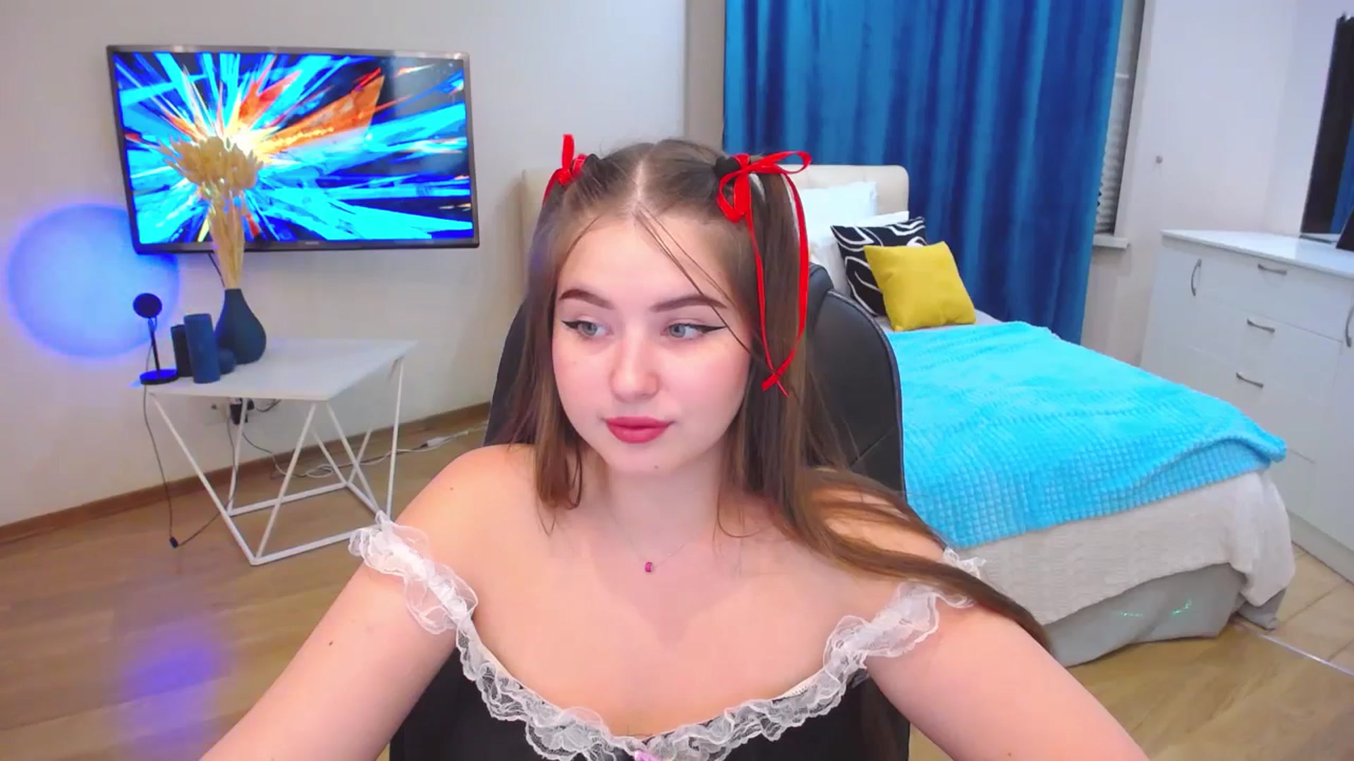 Gallery image thumbnail from AdmireMyEyes's myfreecams stream on, 09/26/2023, 16:48 image 13 of 20