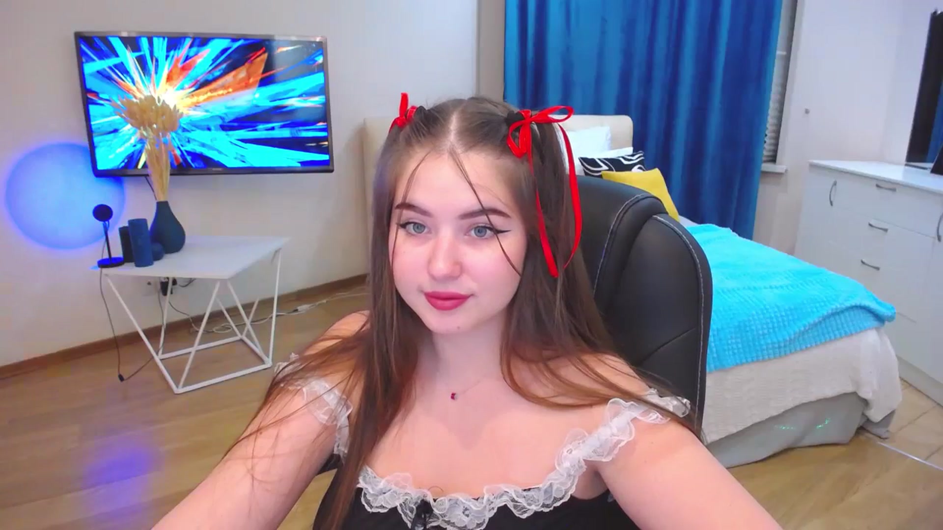 Gallery image thumbnail from AdmireMyEyes's myfreecams stream on, 09/26/2023, 16:48 image 18 of 20