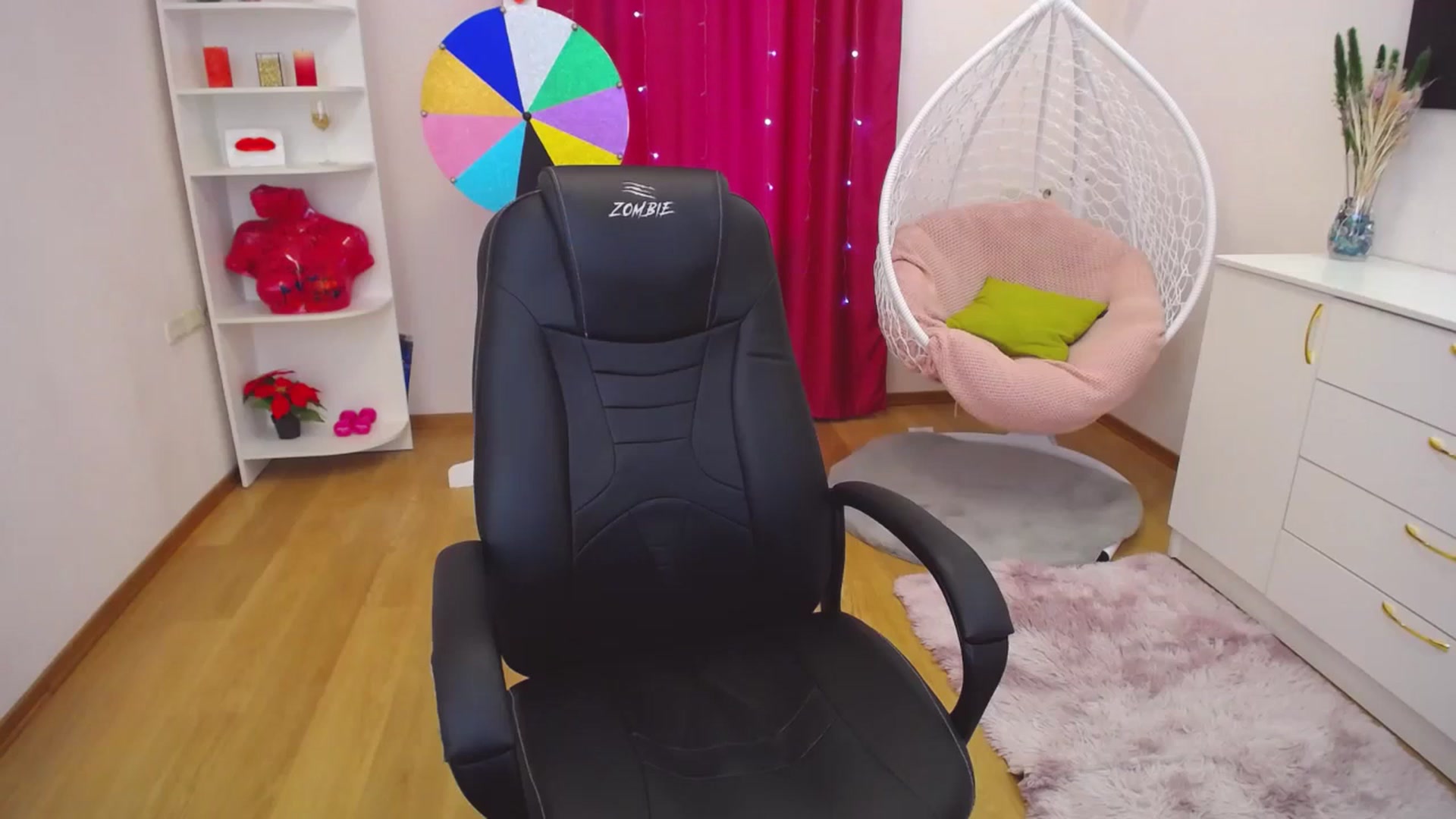 Gallery image thumbnail from AdmireMyEyes's myfreecams stream on, 09/29/2023, 08:15 image 18 of 20