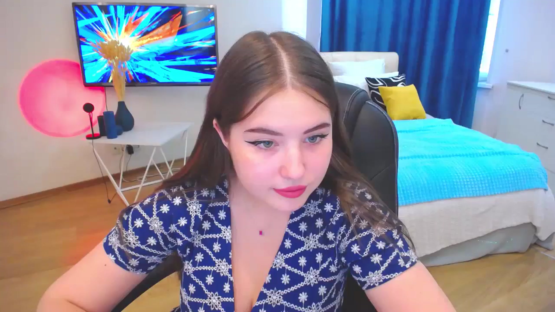 Gallery image thumbnail from AdmireMyEyes's myfreecams stream on, 09/30/2023, 09:56 image 13 of 20