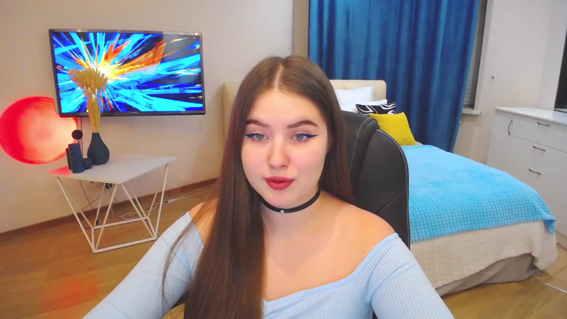 Gallery image thumbnail from AdmireMyEyes's myfreecams stream on, 10/03/2023, 15:22 image 8 of 20