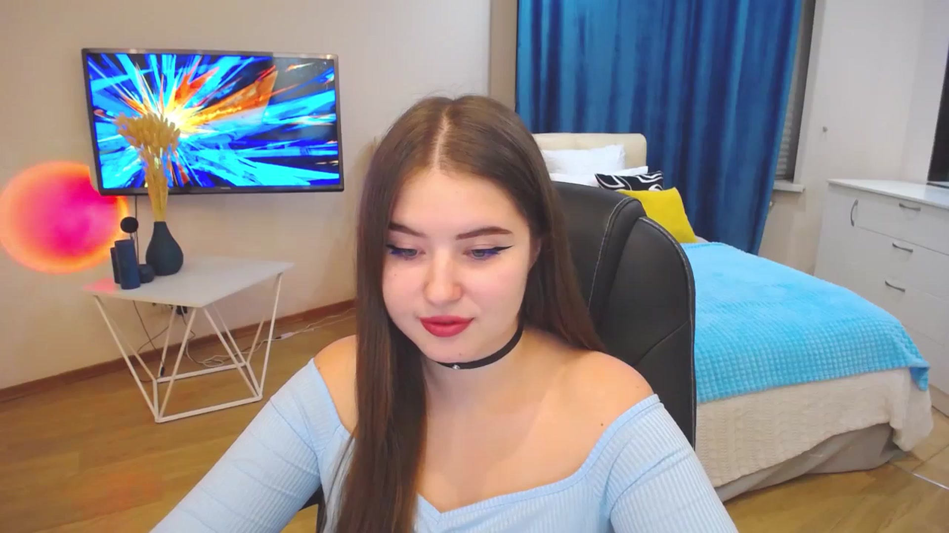 Gallery image thumbnail from AdmireMyEyes's myfreecams stream on, 10/03/2023, 15:22 image 3 of 20