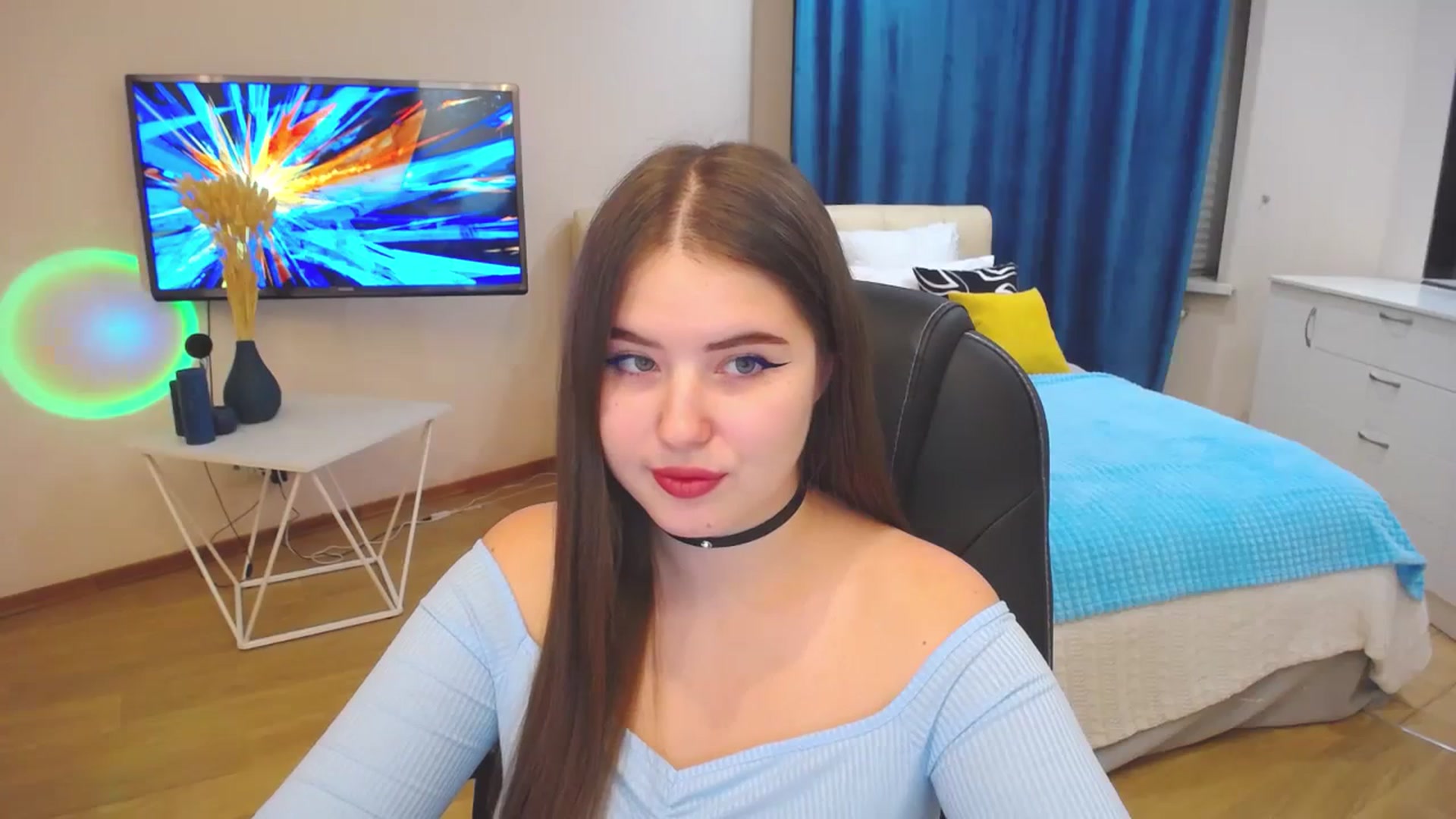 Gallery image thumbnail from AdmireMyEyes's myfreecams stream on, 10/03/2023, 15:22 image 12 of 20