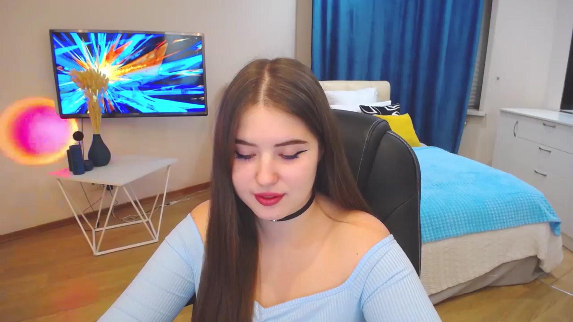 Gallery image thumbnail from AdmireMyEyes's myfreecams stream on, 10/03/2023, 15:22 image 19 of 20