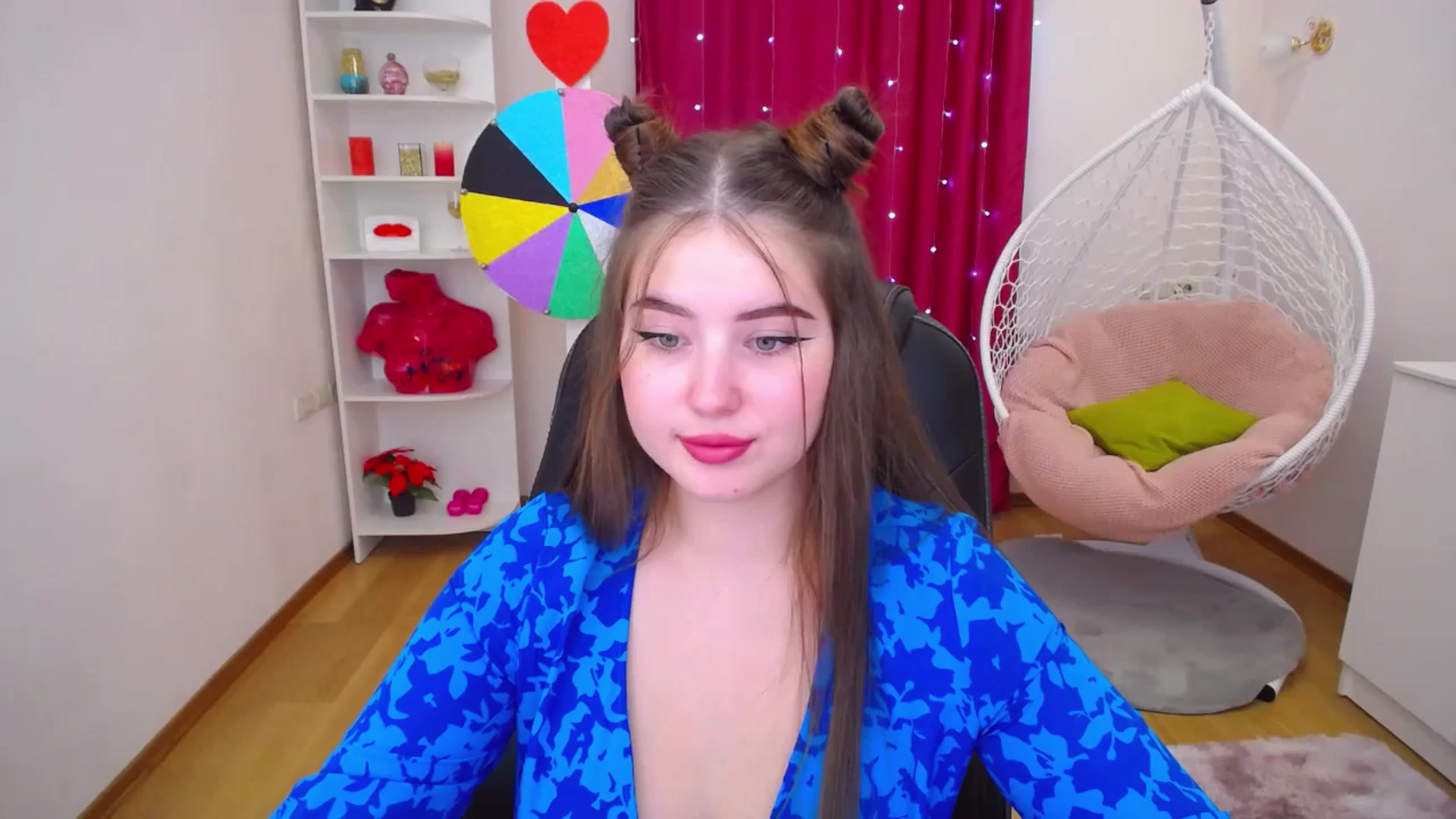 Gallery image thumbnail from AdmireMyEyes's myfreecams stream on, 10/09/2023, 09:44 image 5 of 20