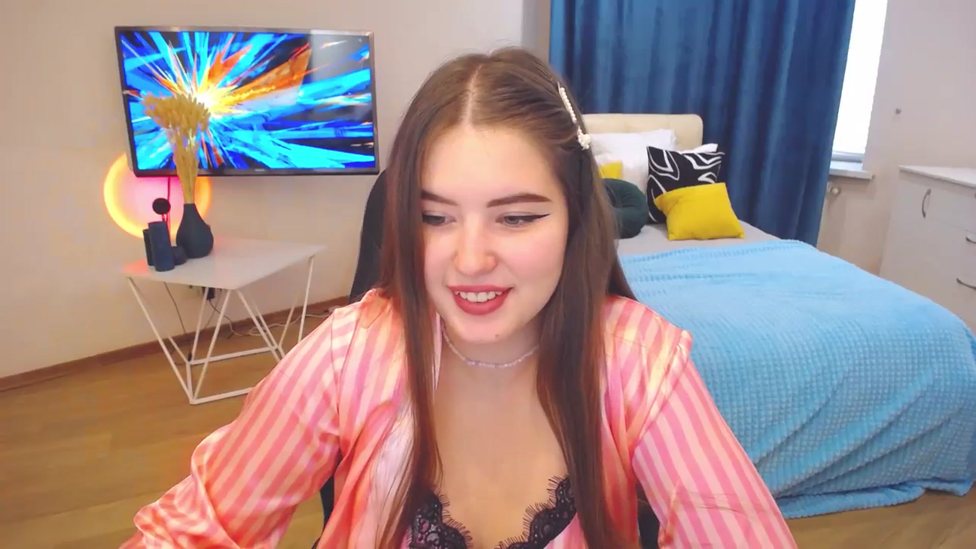 Gallery image thumbnail from AdmireMyEyes's myfreecams stream on, 10/13/2023, 08:17 image 14 of 20