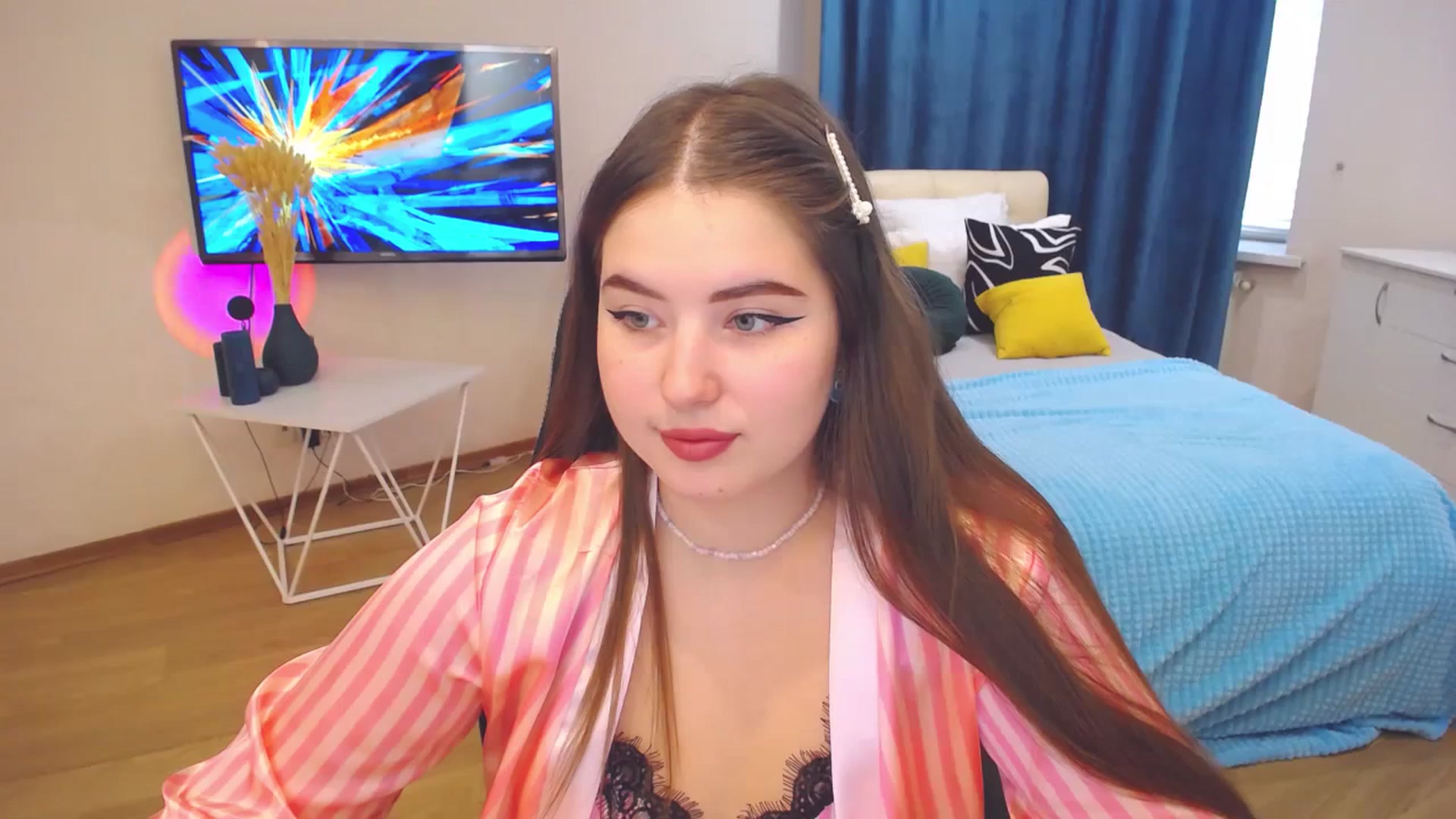 Gallery image thumbnail from AdmireMyEyes's myfreecams stream on, 10/13/2023, 08:17 image 18 of 20