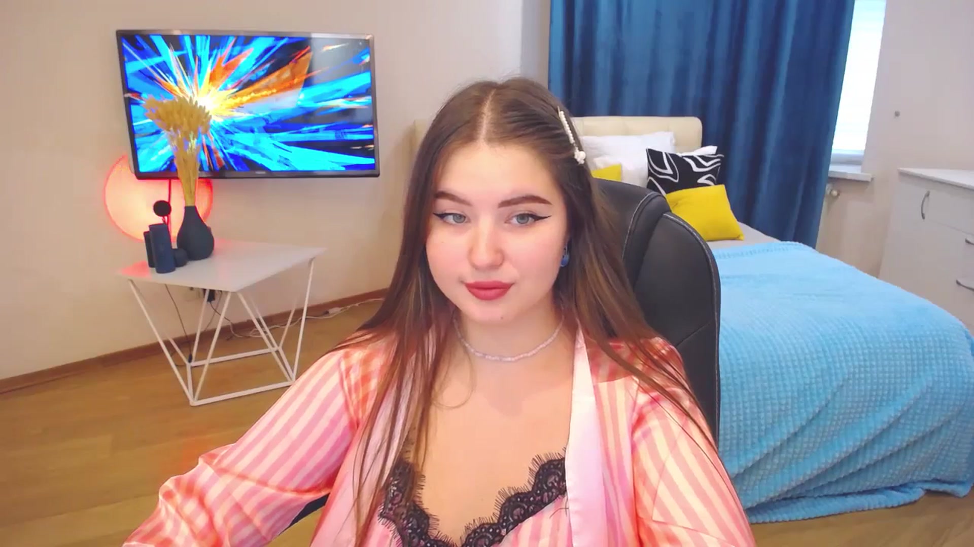 Gallery image thumbnail from AdmireMyEyes's myfreecams stream on, 10/13/2023, 09:48 image 7 of 20